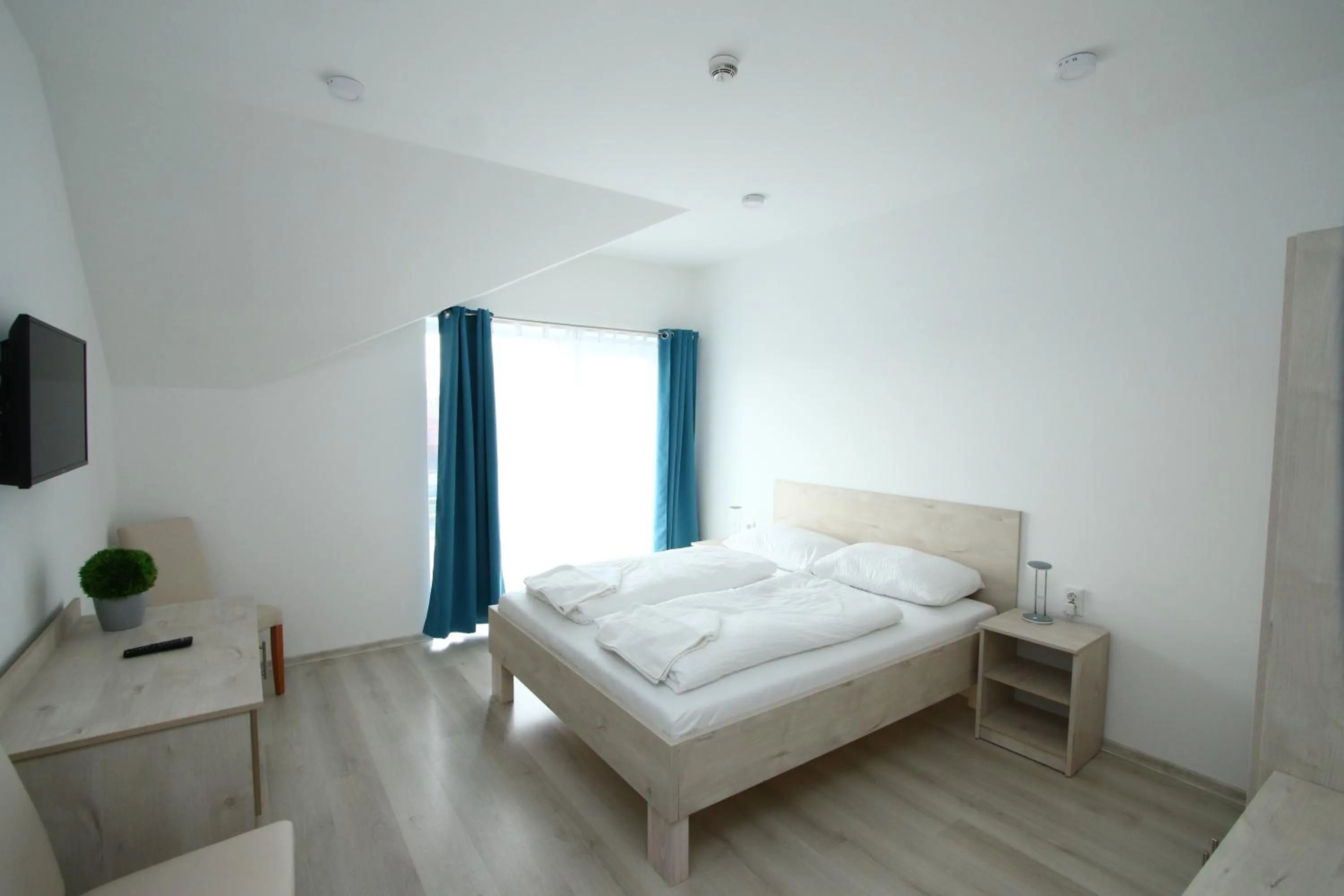 Photo of the whole room, Bed in Hotel Aqua