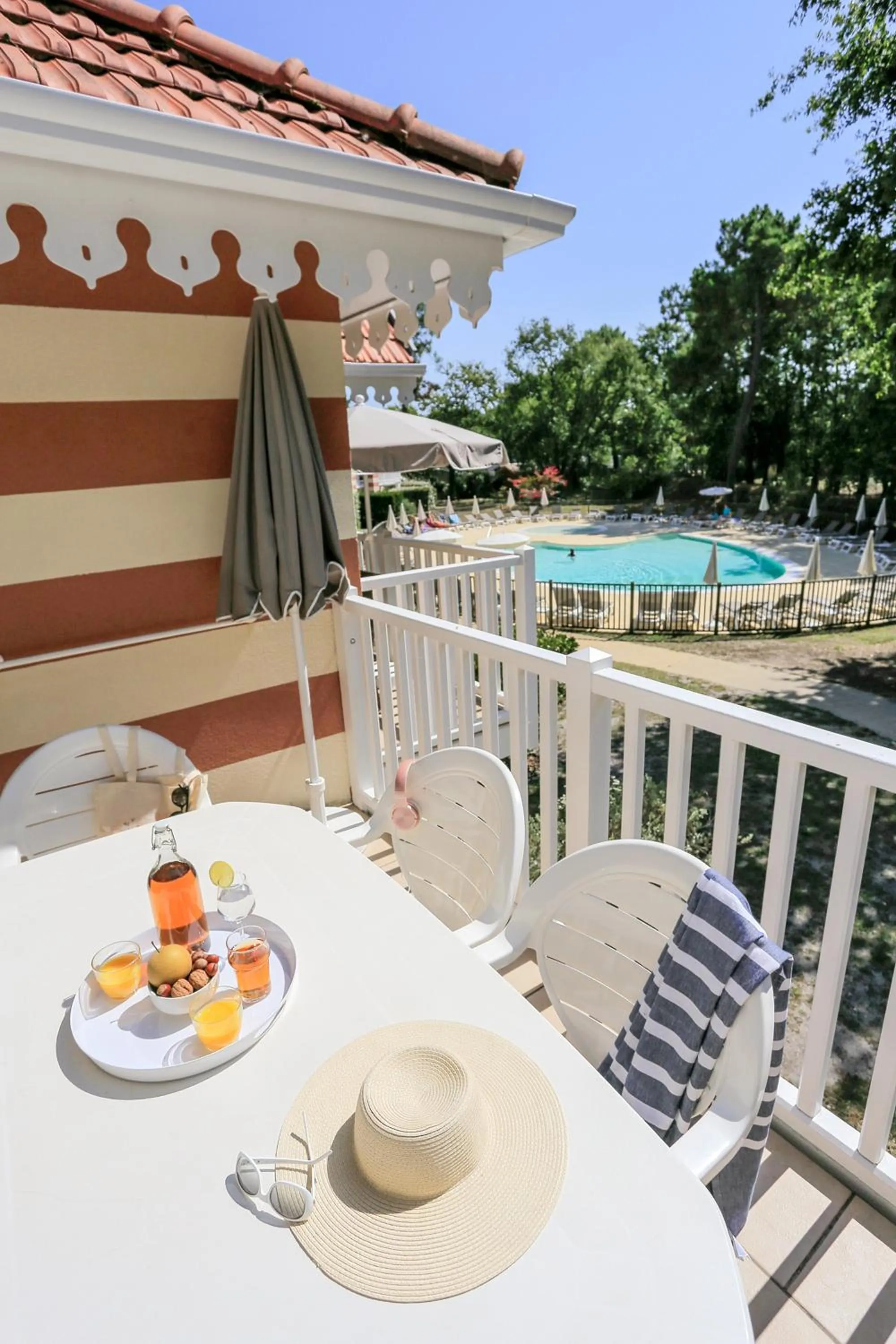 Patio in Résidence Pierre & Vacances Les Dunes du Médoc
