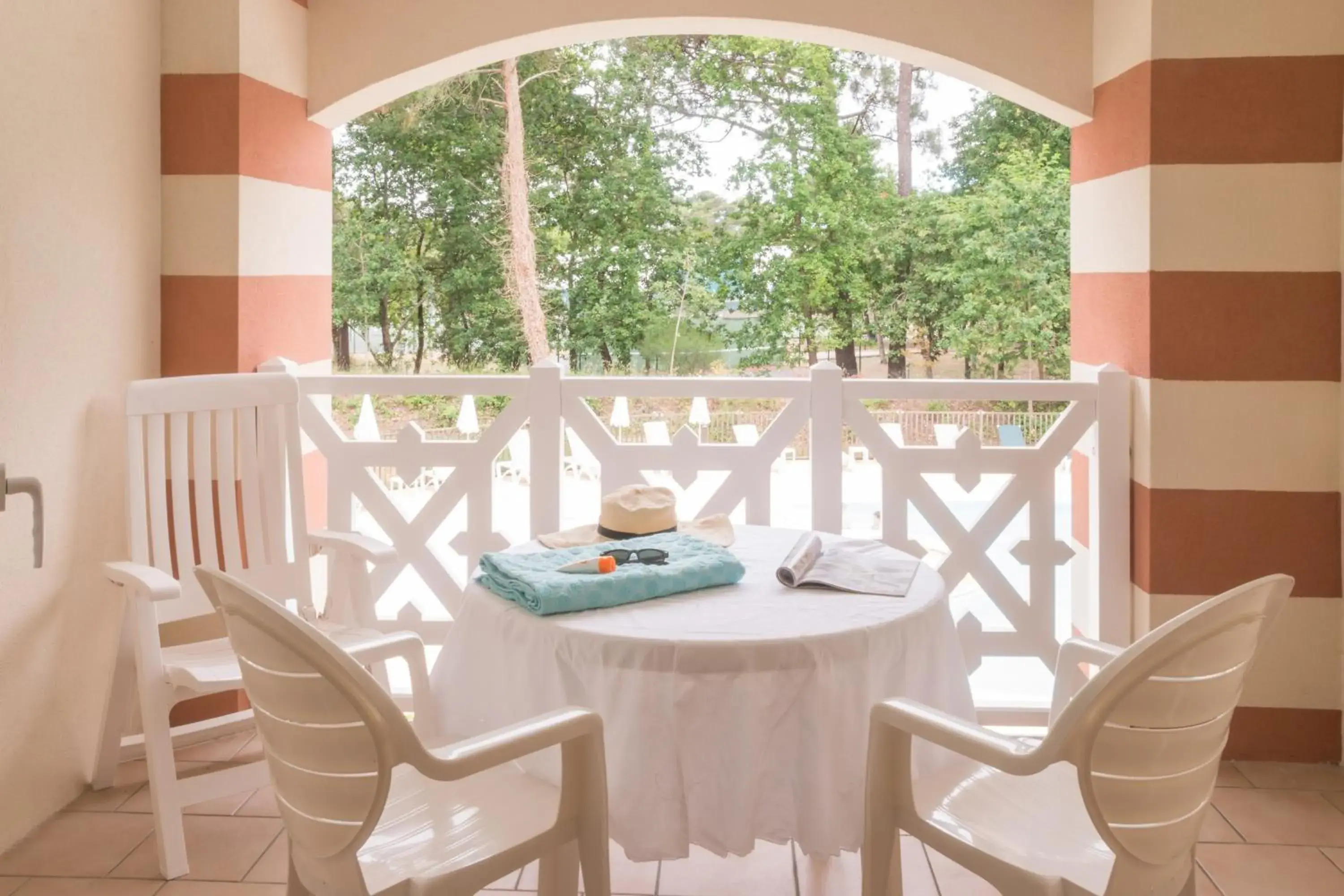 Studio with Sleeping Alcove and Terrace (5 People) - Garden Level in Résidence Pierre & Vacances Les Dunes du Médoc Studio with Sleeping Alcove and Terrace (5 People) - Garden Level in Résidence Pierre & Vacances Les Dunes du Médoc