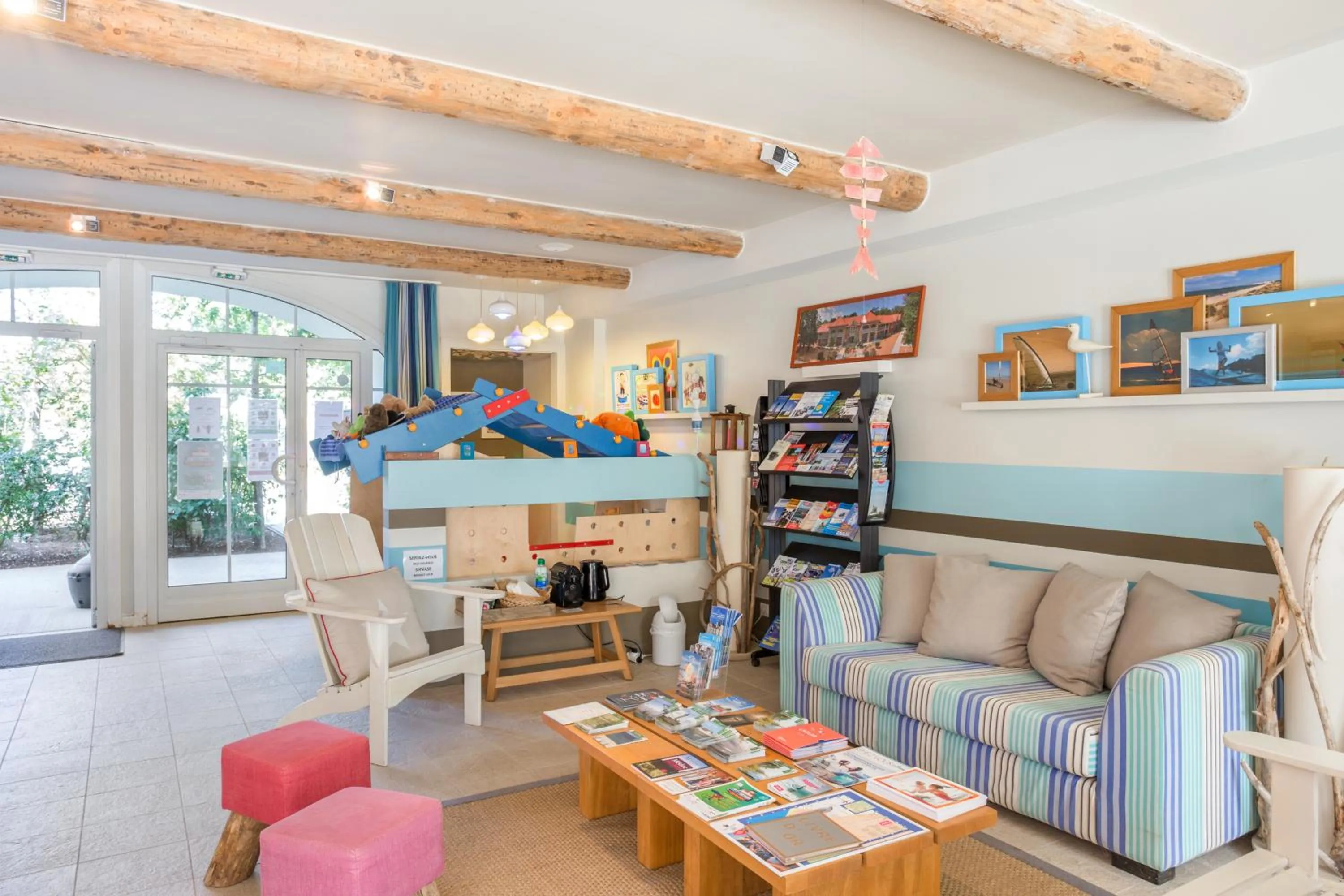 Facade/entrance in Résidence Pierre & Vacances Les Dunes du Médoc