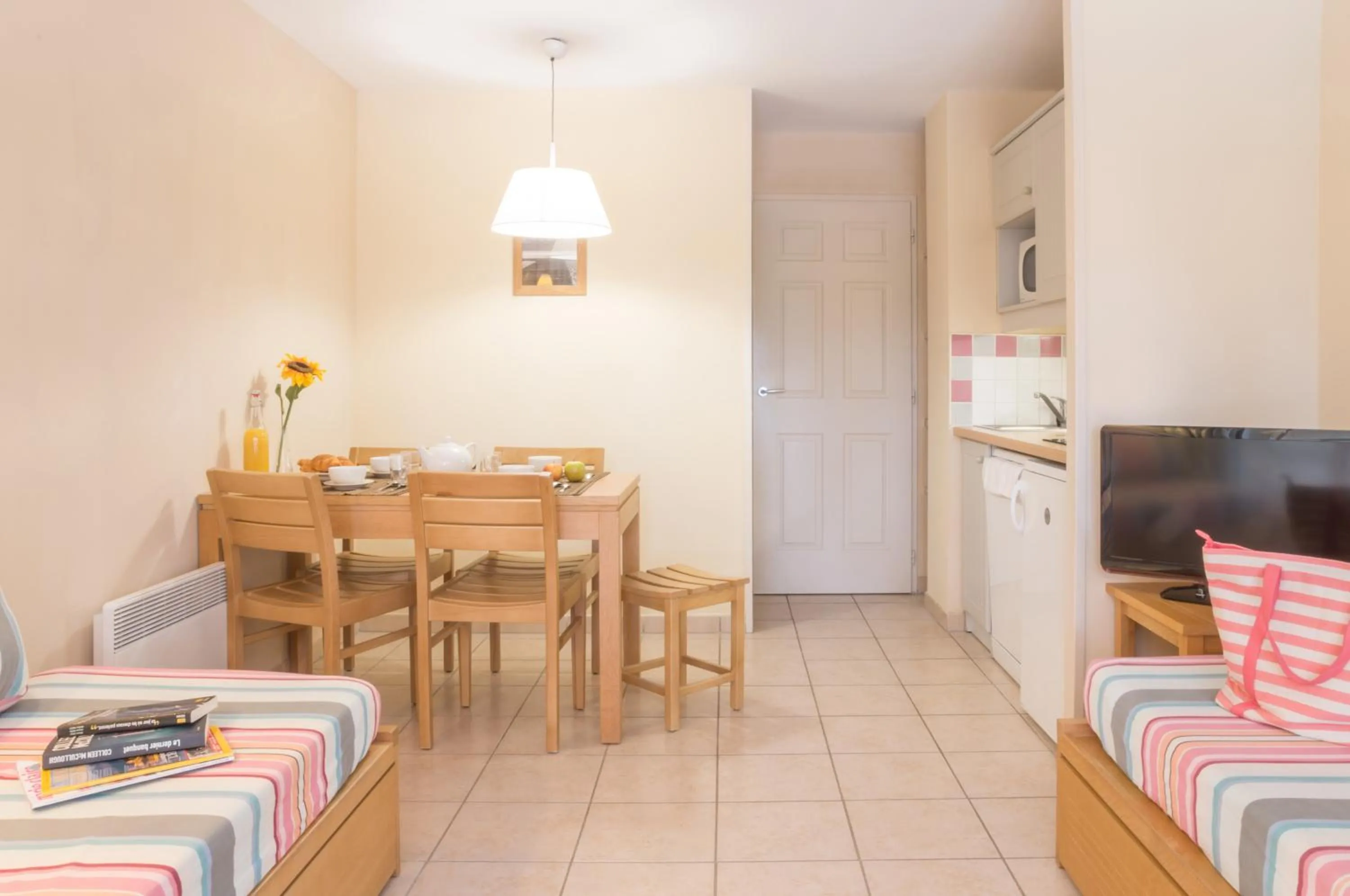 TV and multimedia in Résidence Pierre & Vacances Les Dunes du Médoc