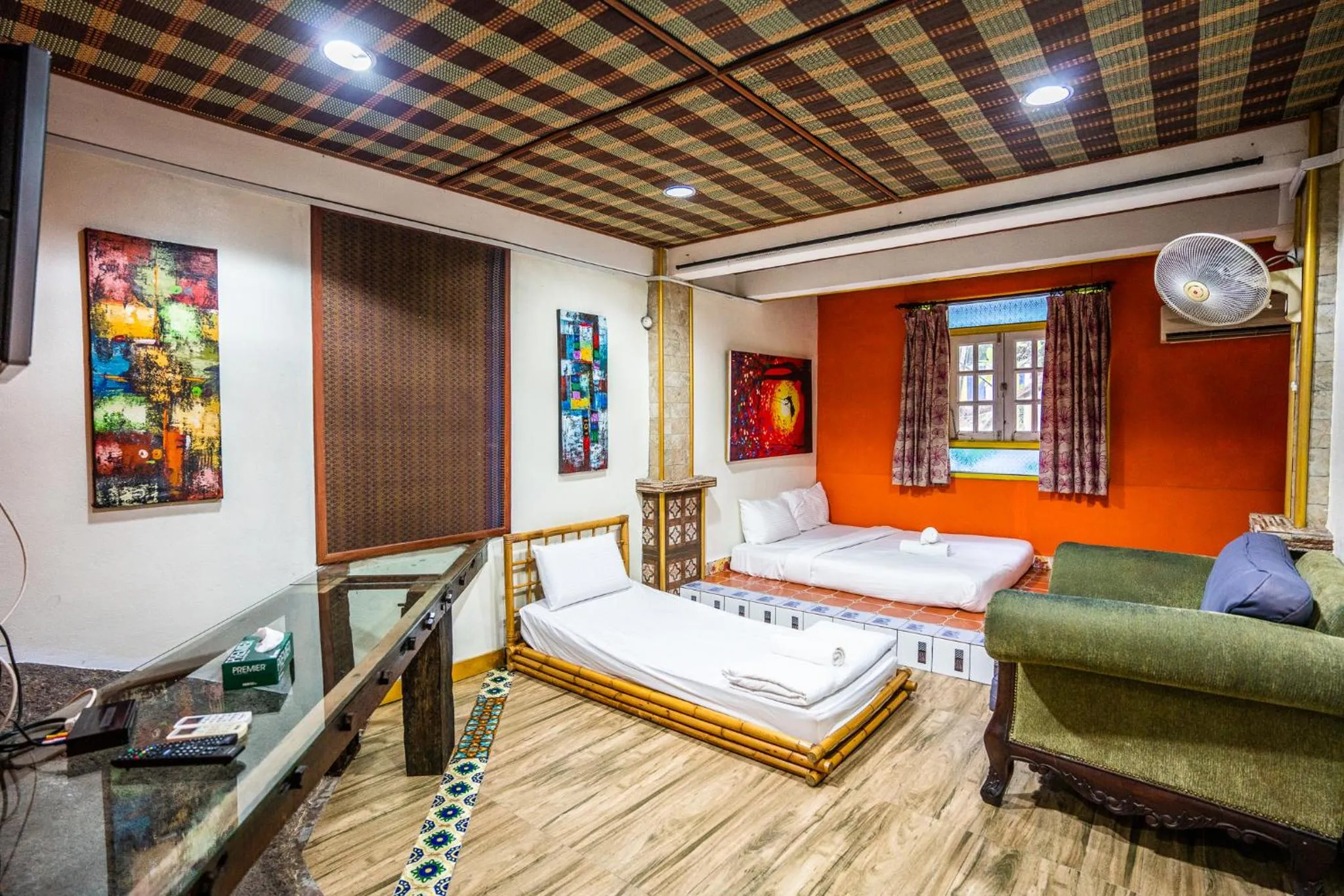 Photo of the whole room, Bed in Lost Paradise Resort