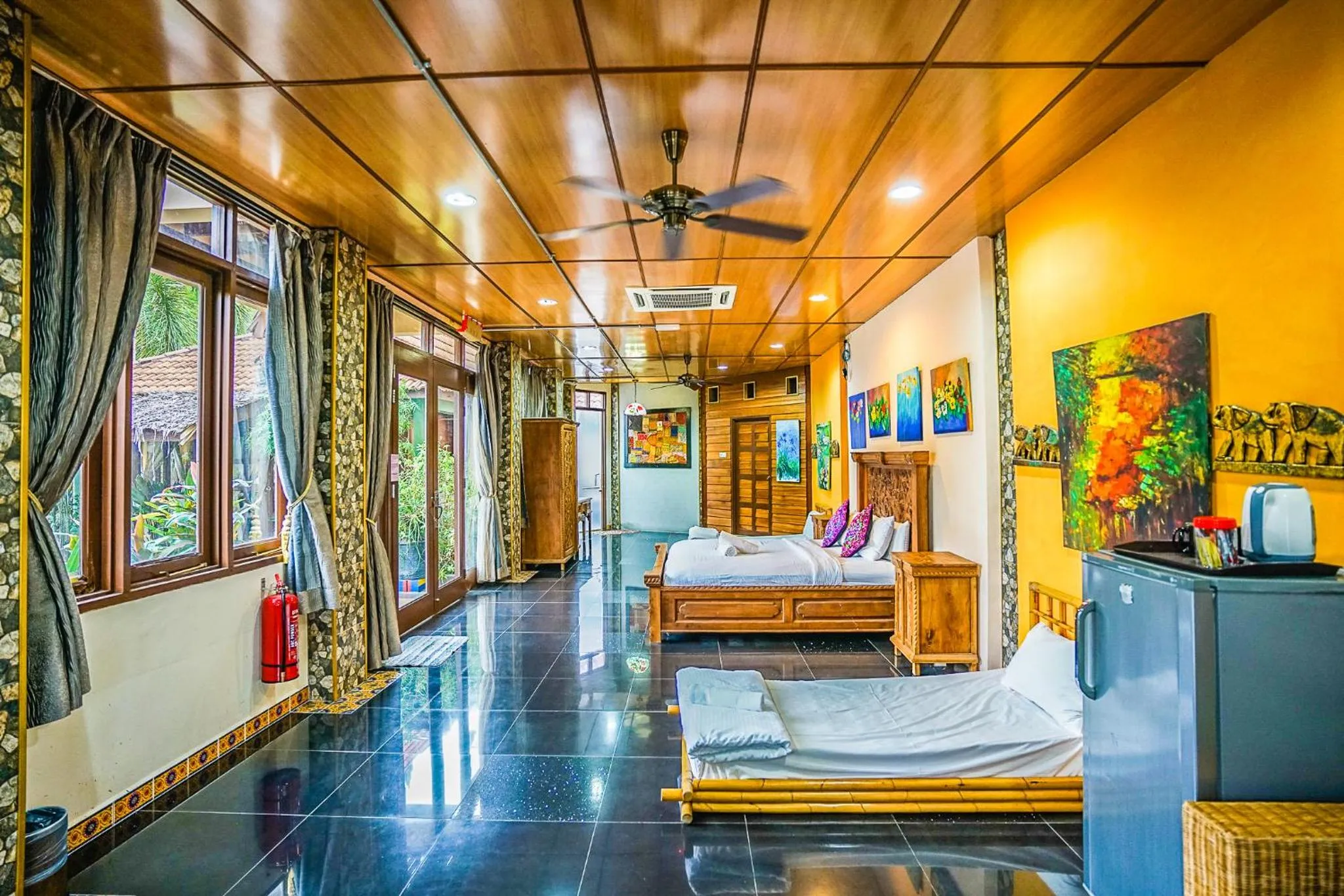 Photo of the whole room, Bed in Lost Paradise Resort