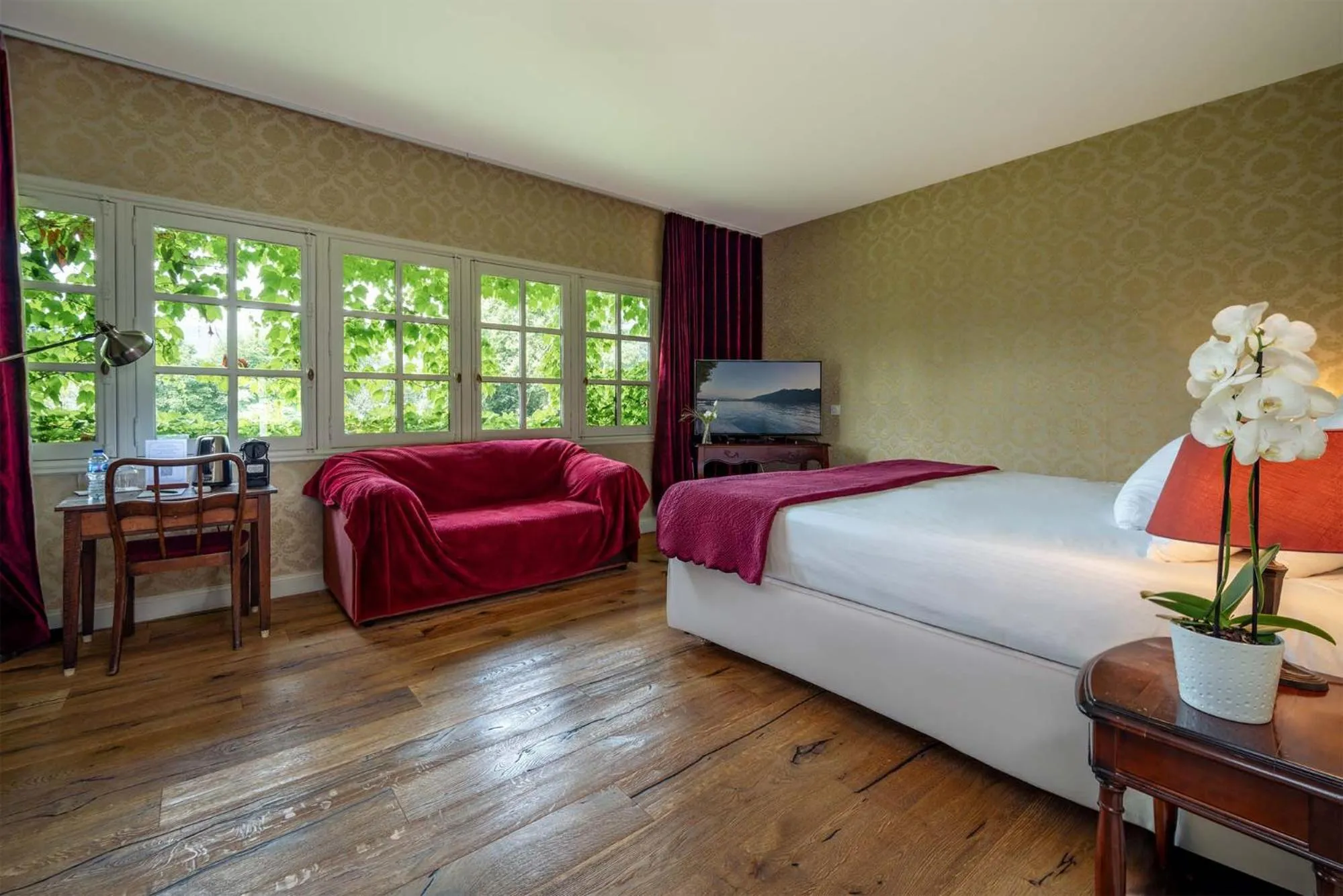 Bed in Château de Candie