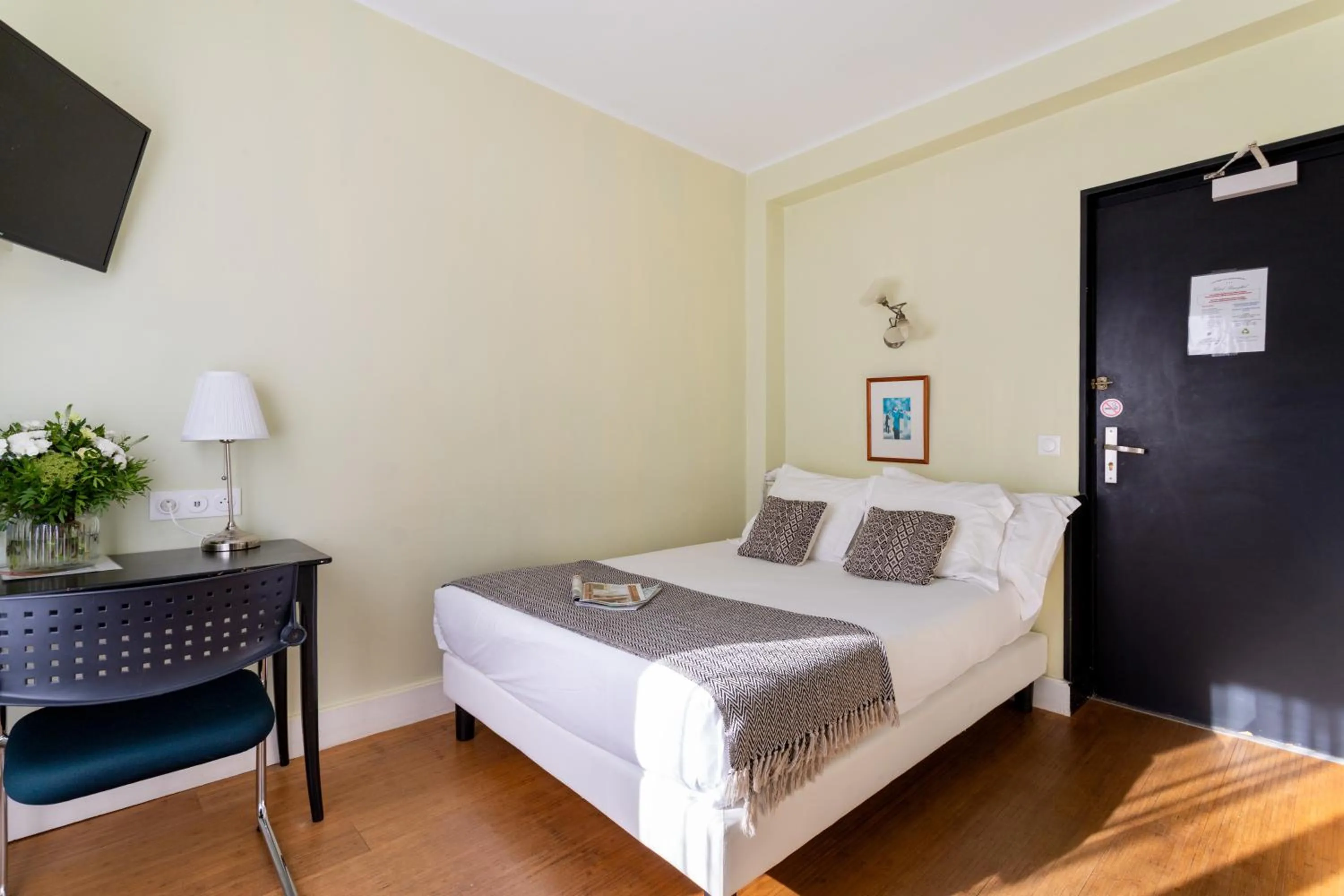 Bedroom, Bed in Brueghel