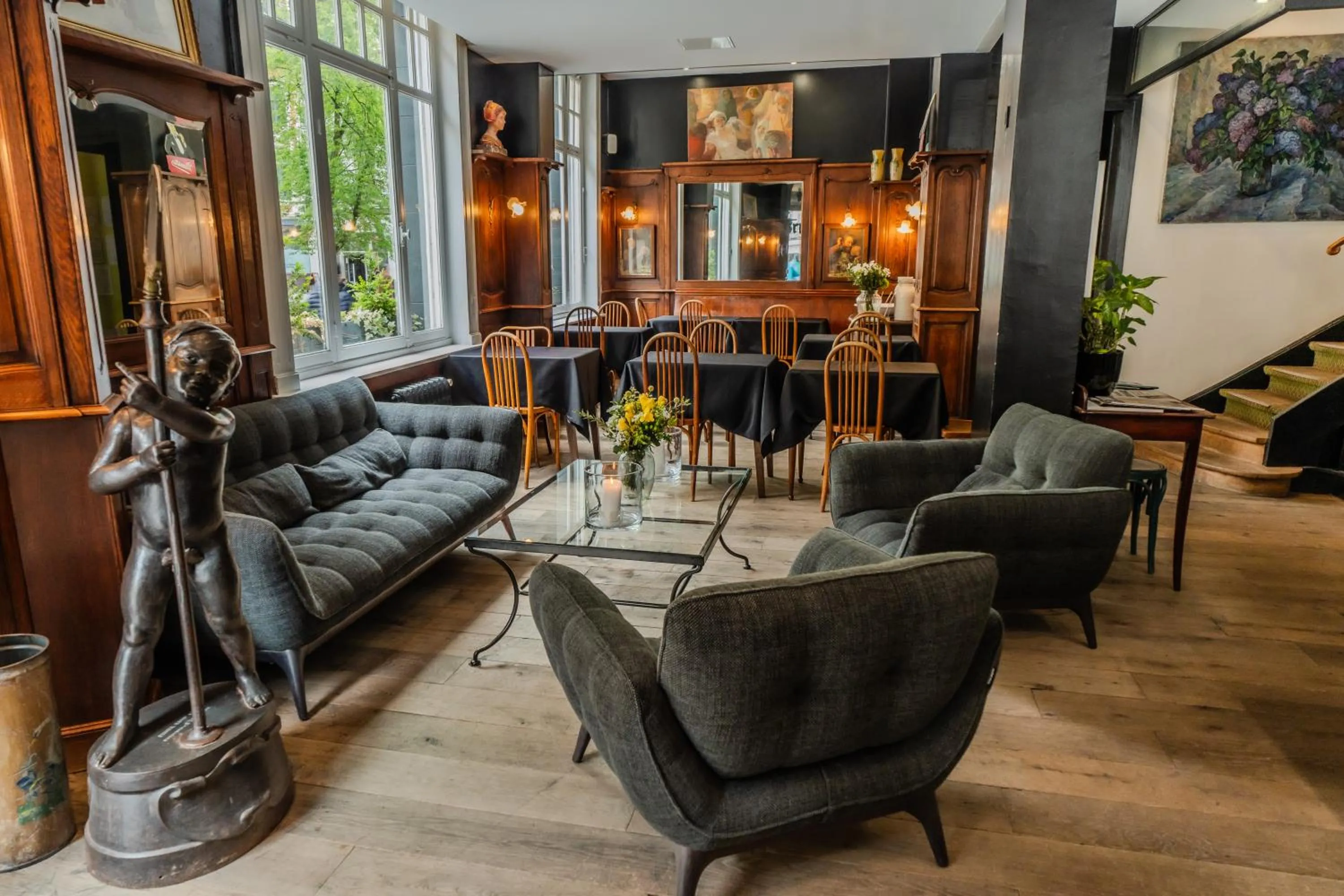 Living room in Brueghel