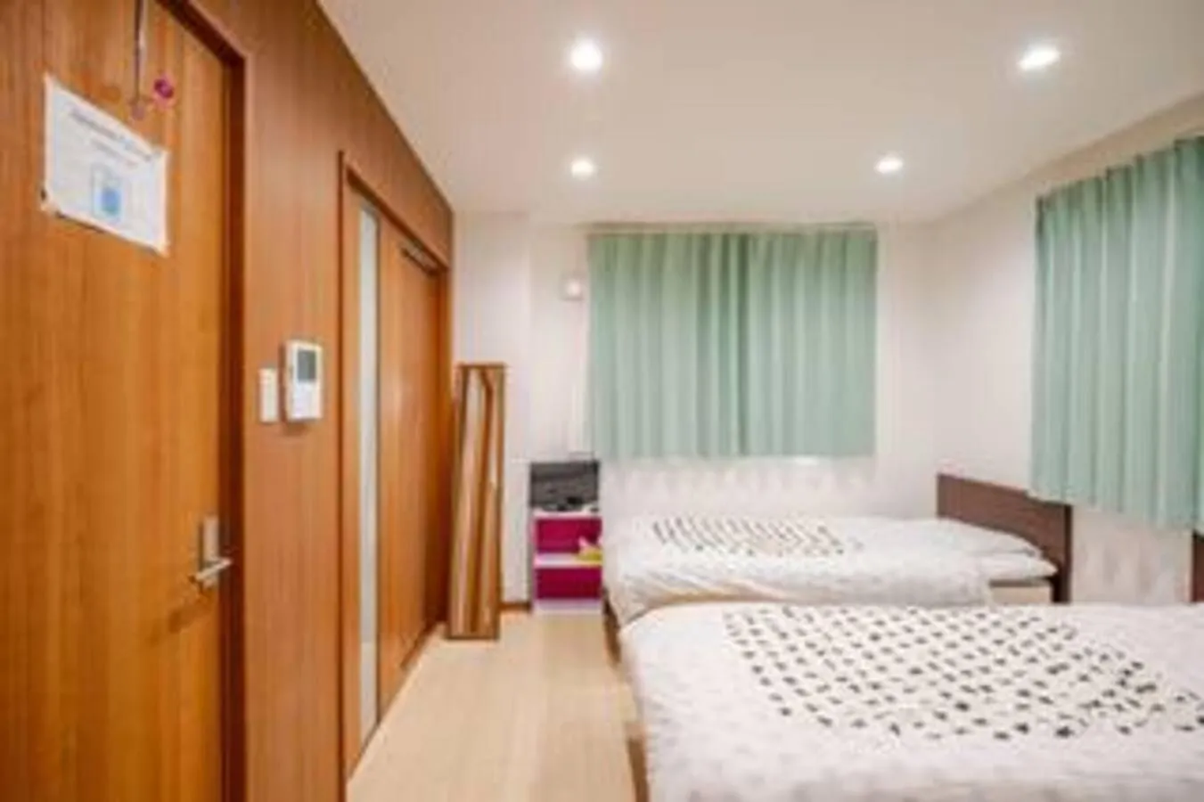 Bedroom, Bed in Kanazawa-Hachitabi konjiki