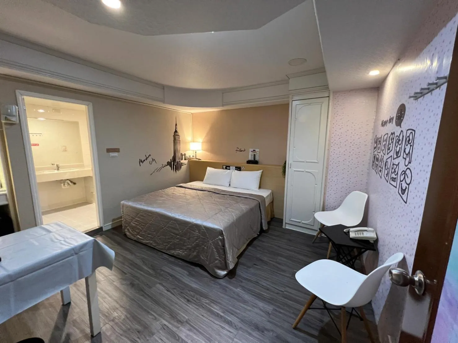 Bed in Joy Garden Hotel