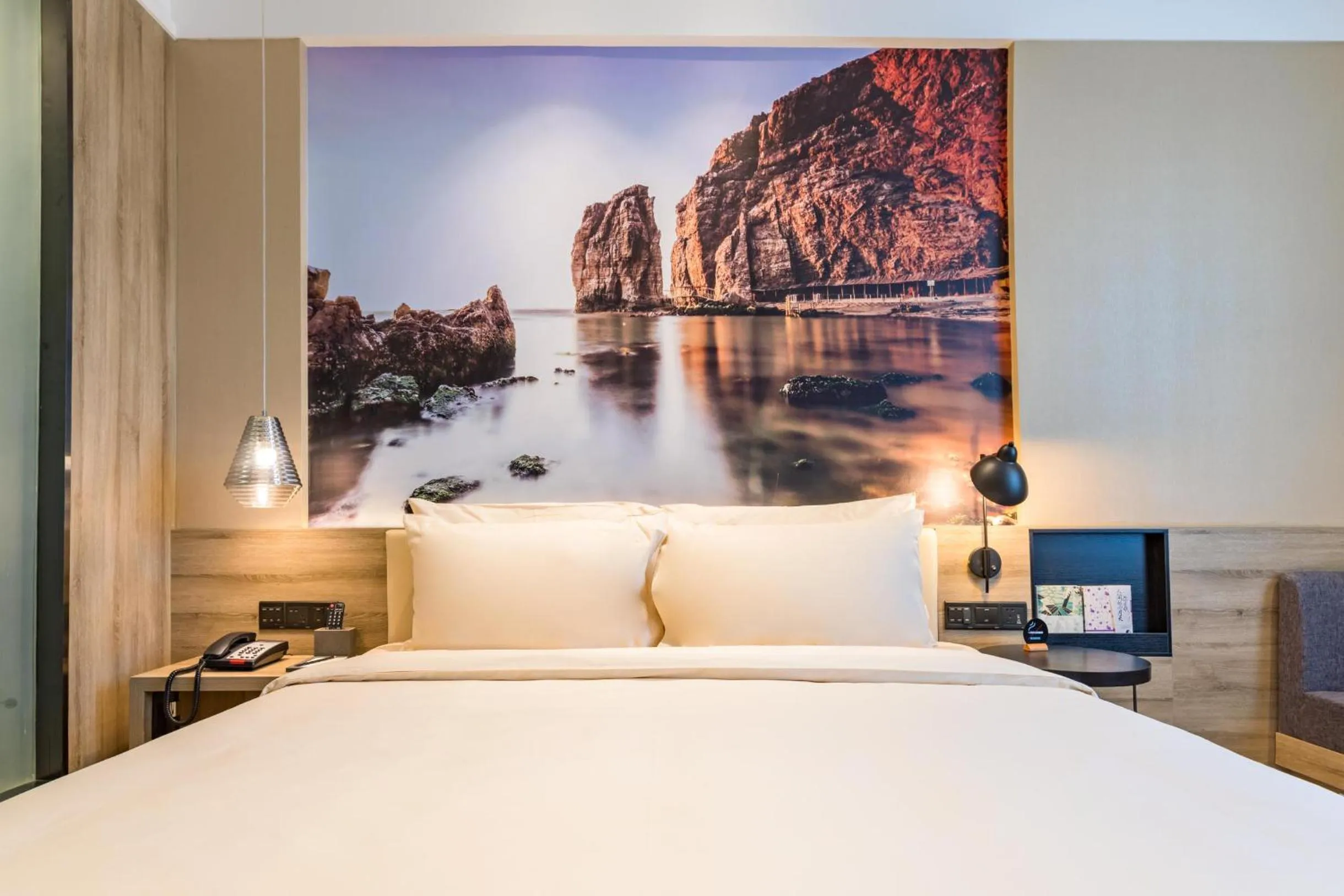 Bed in Atour Hotel Weihai City Center