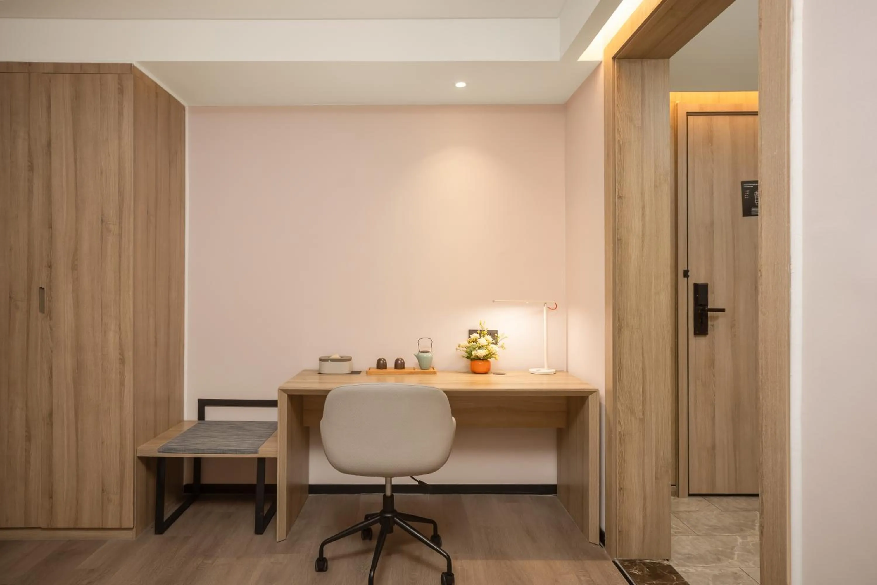 Atour Hotel Weihai City Center