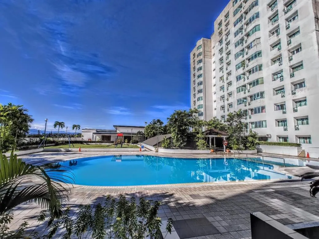 Likas Square - KK Apartment Suite