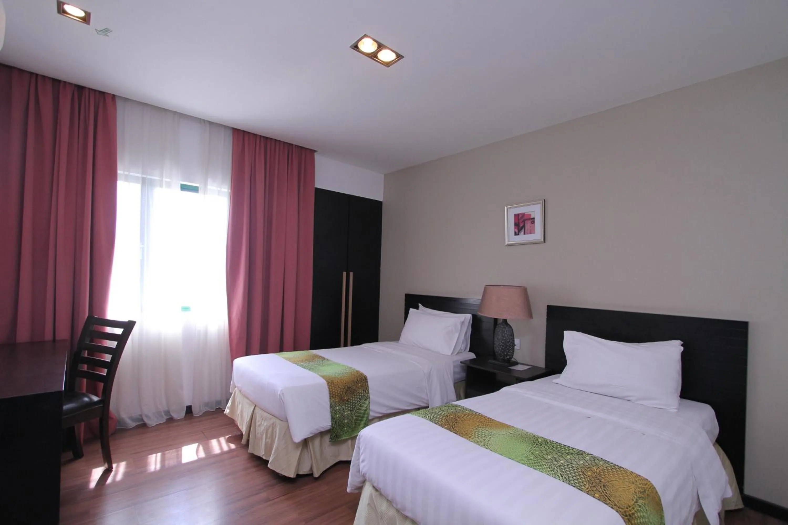 Bed in Likas Square - KK Apartment Suite