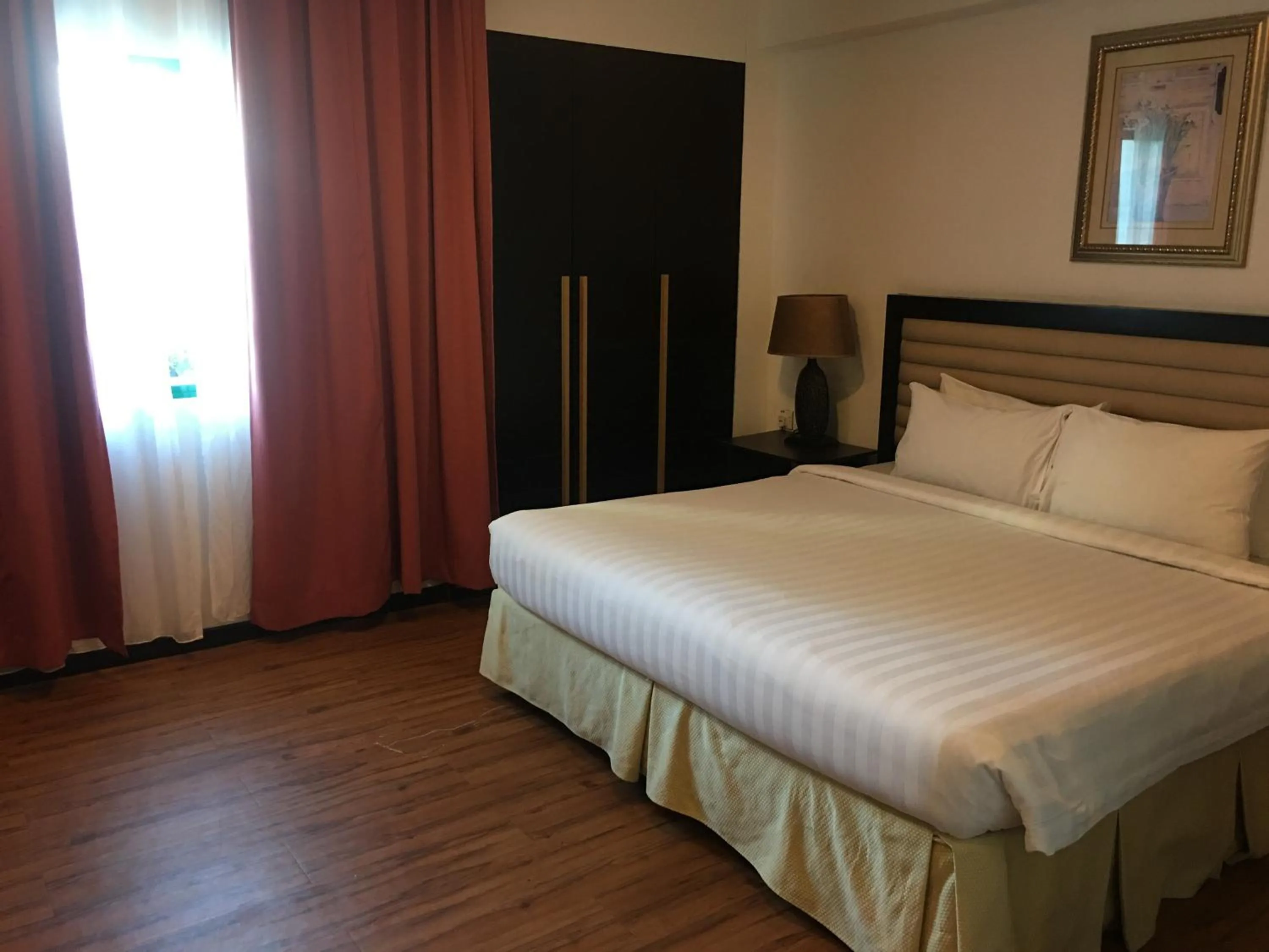 Bed in Likas Square - KK Apartment Suite