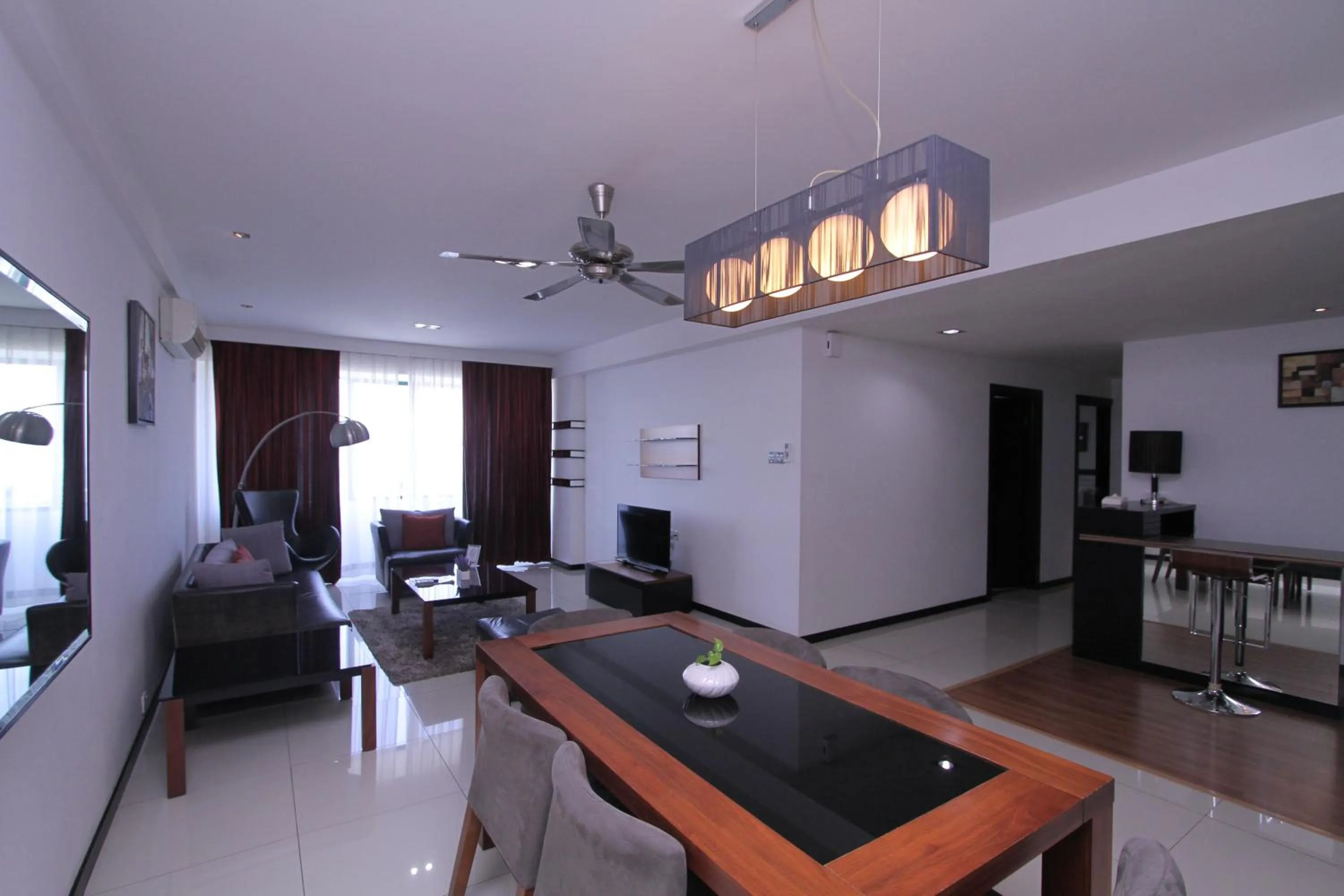 Likas Square - KK Apartment Suite