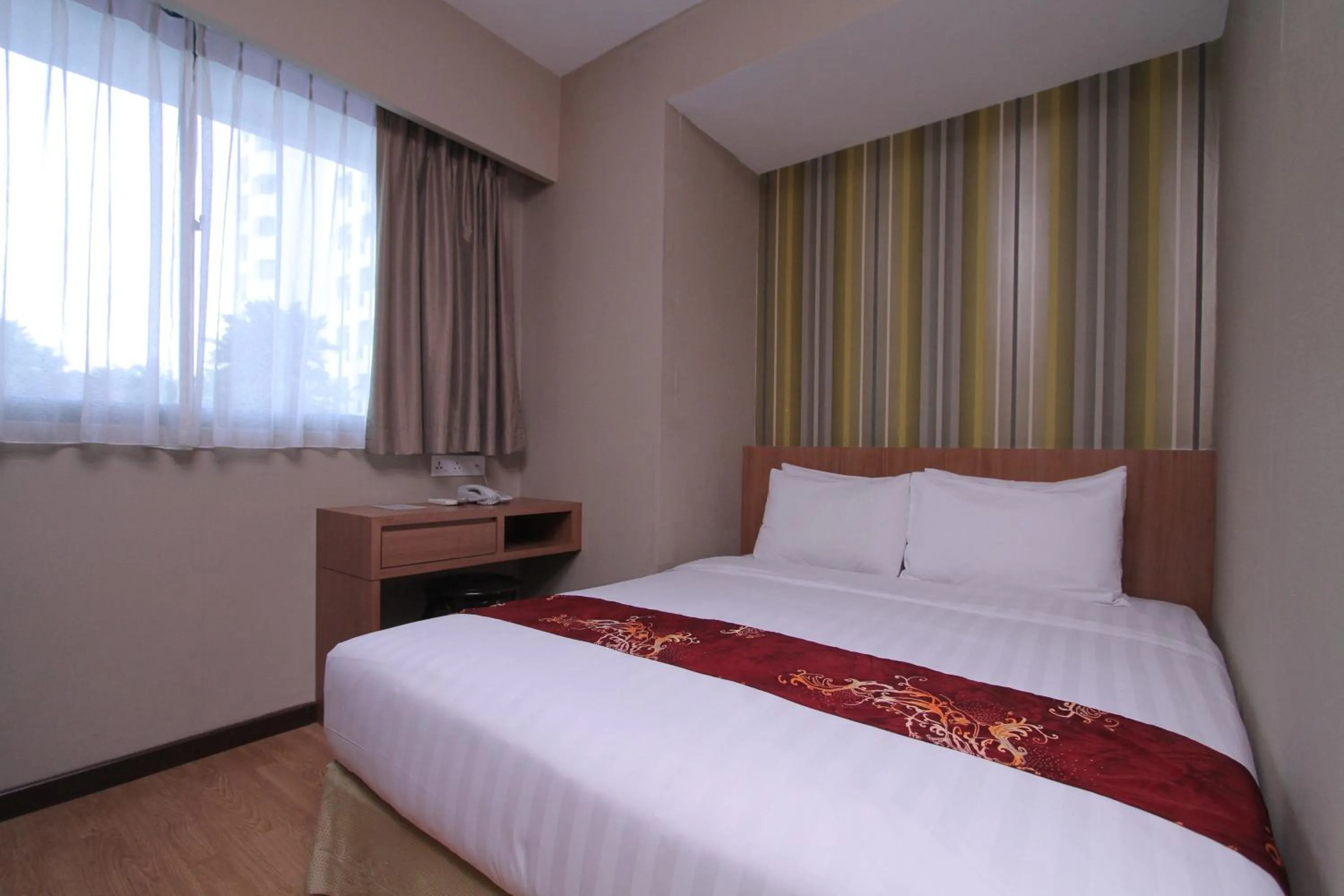Bed in Likas Square - KK Apartment Suite