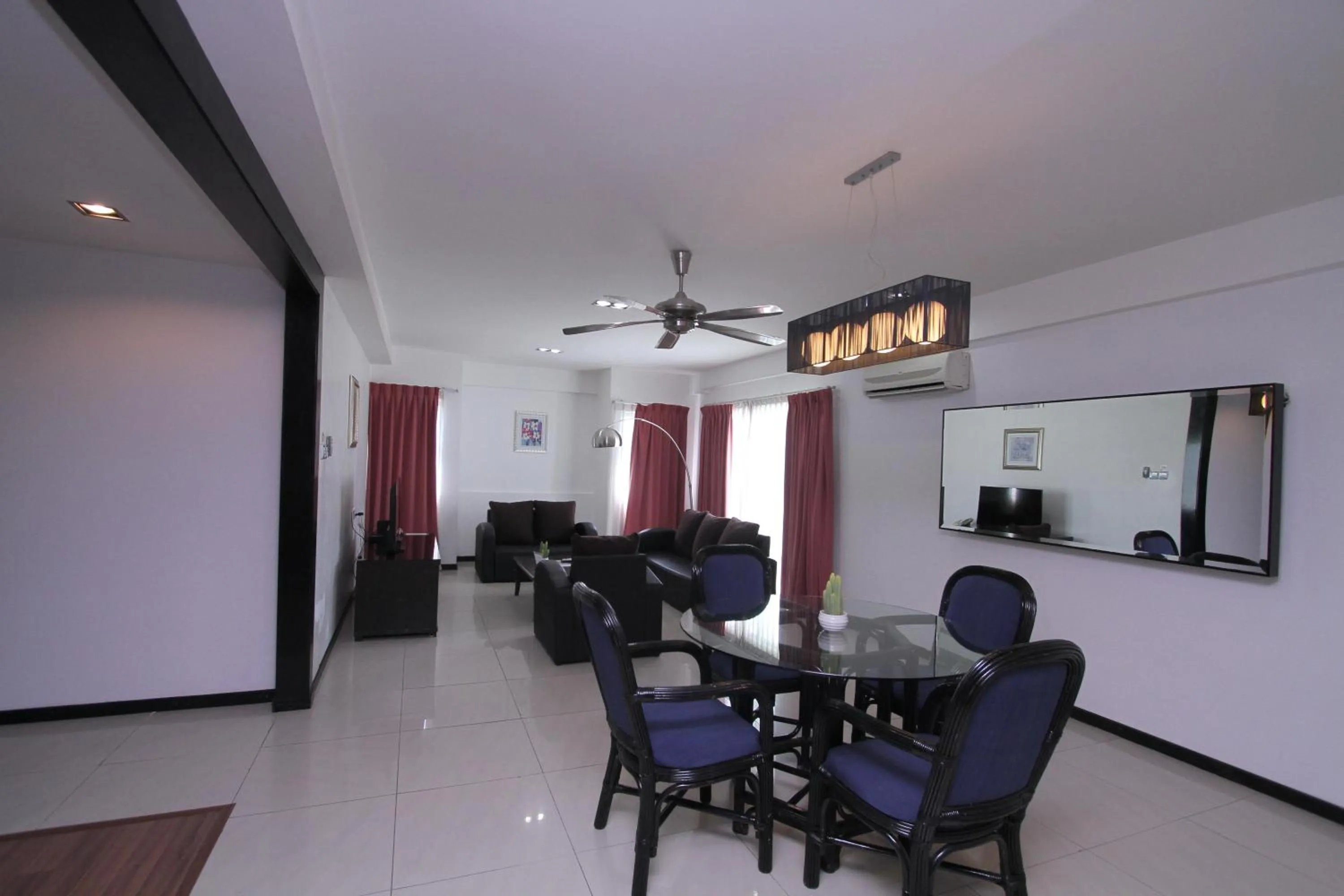 Likas Square - KK Apartment Suite