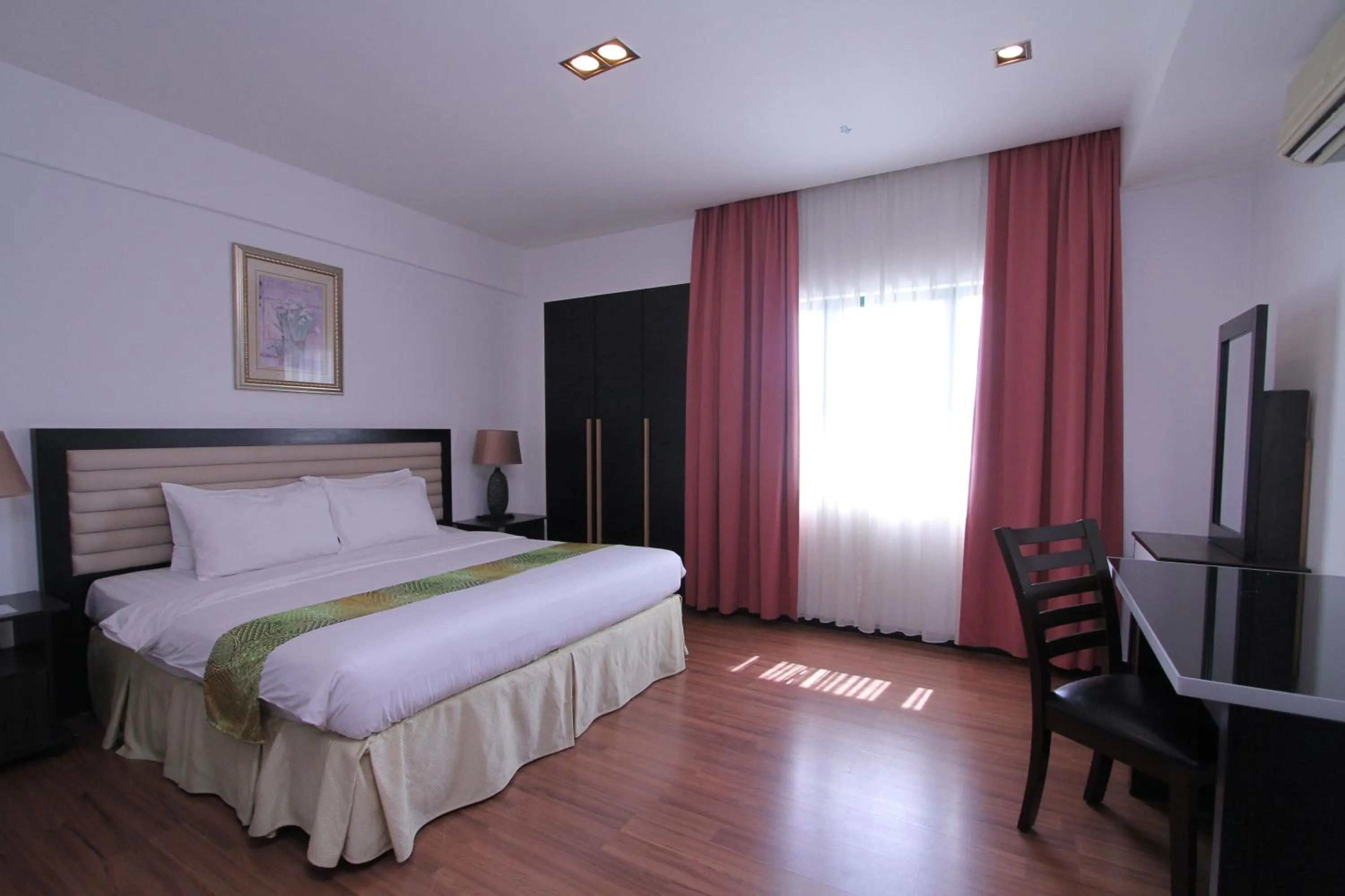 Bed in Likas Square - KK Apartment Suite