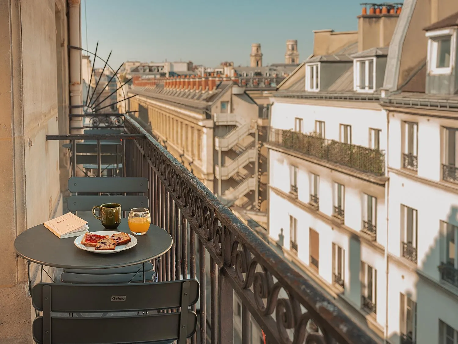 Balcony/Terrace in Hôtel du Savoir