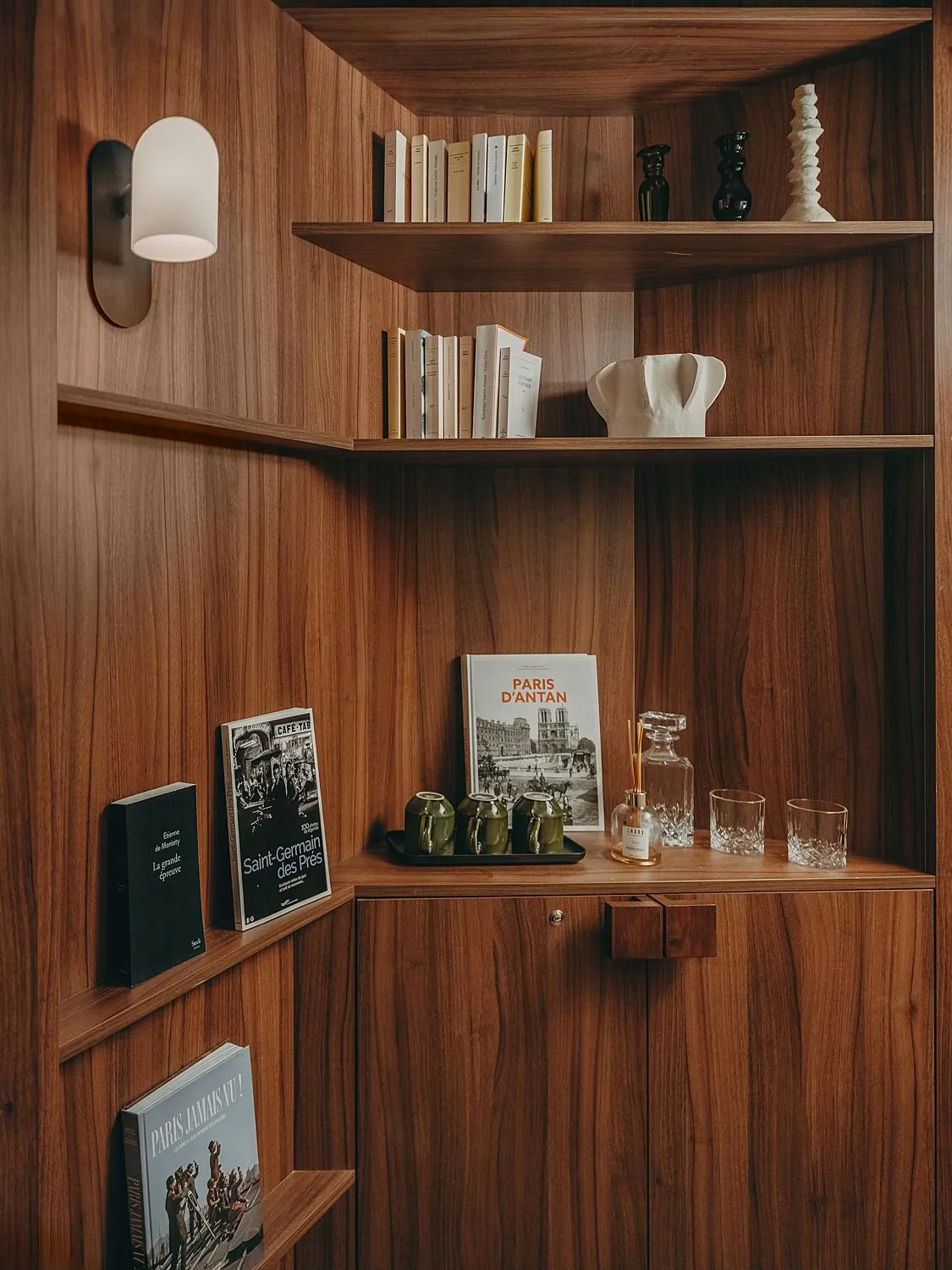 Lobby or reception in Hôtel du Savoir