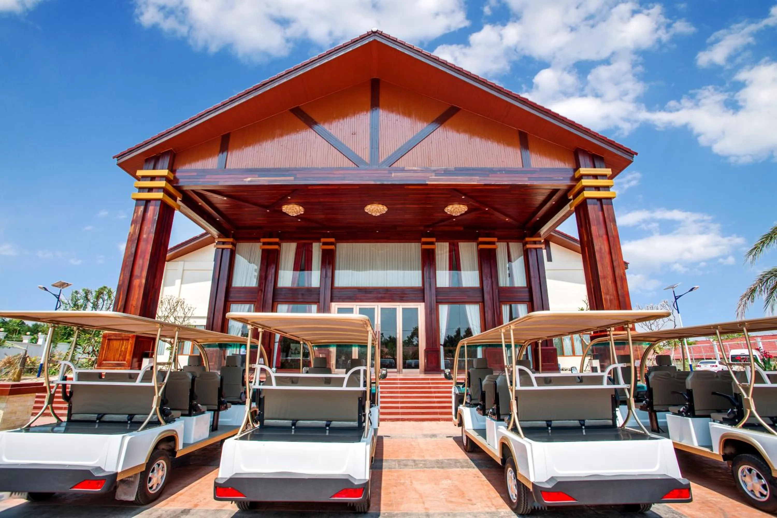 Property building in 36Manor International Sport Hotel