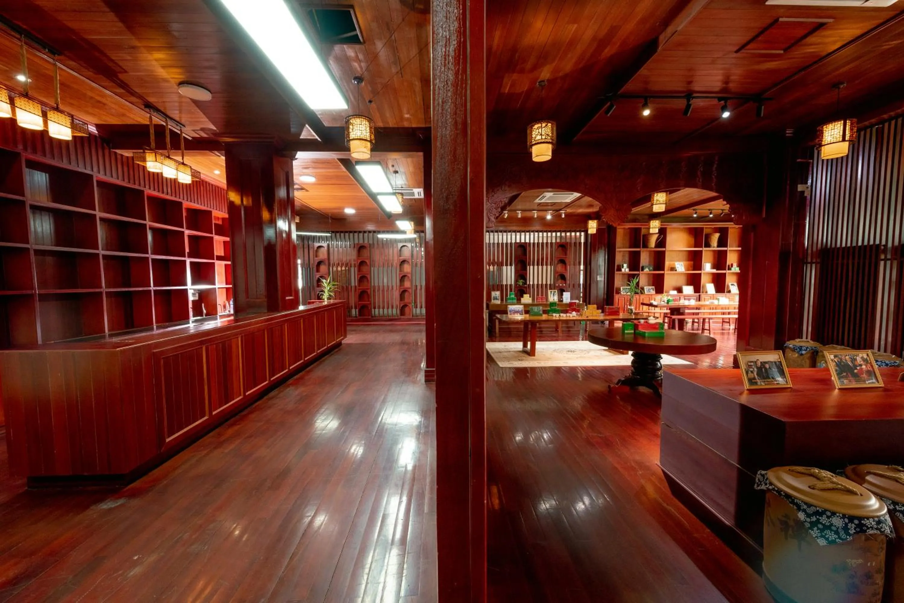 On-site shops in 36Manor International Sport Hotel