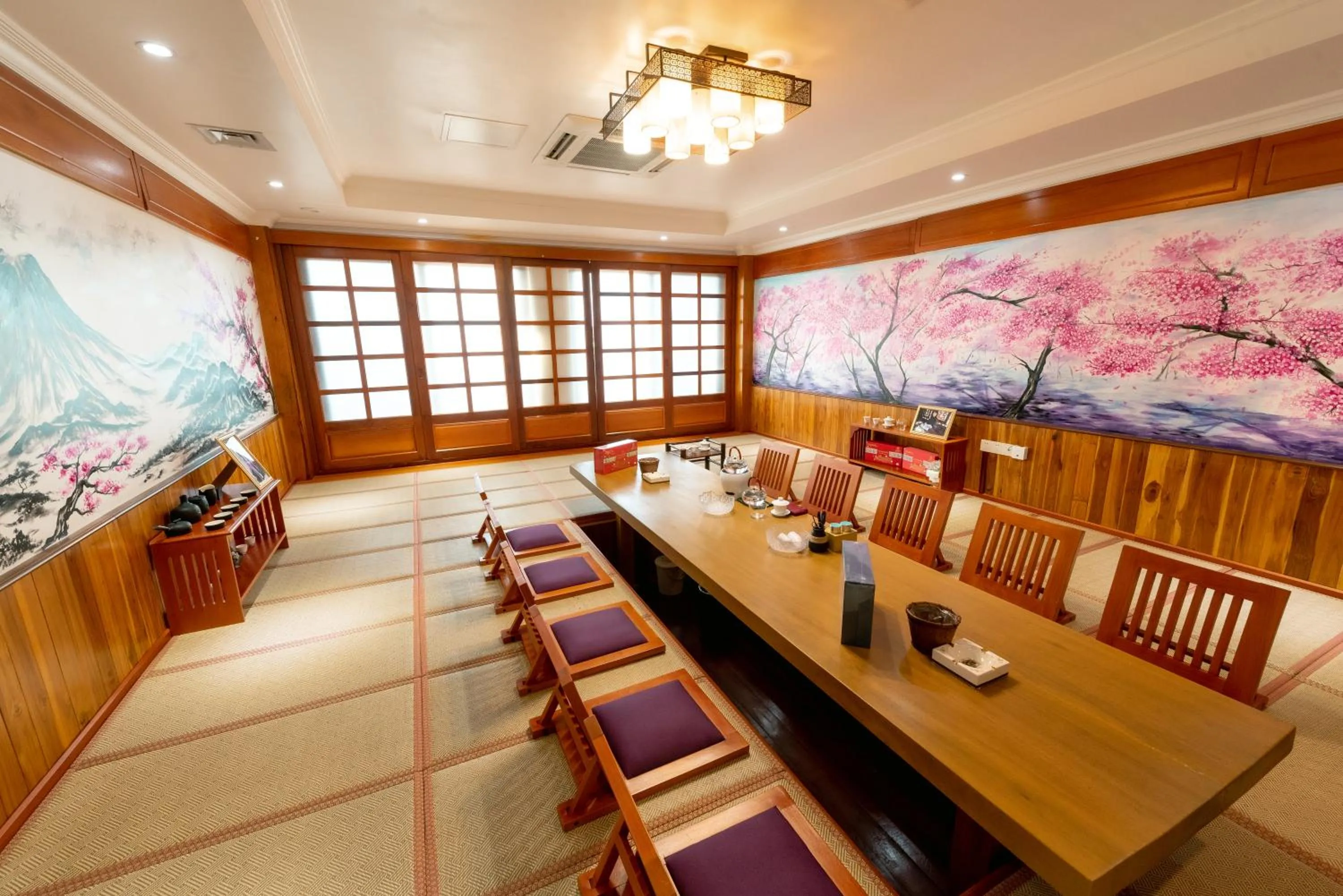 Coffee/tea facilities in 36Manor International Sport Hotel