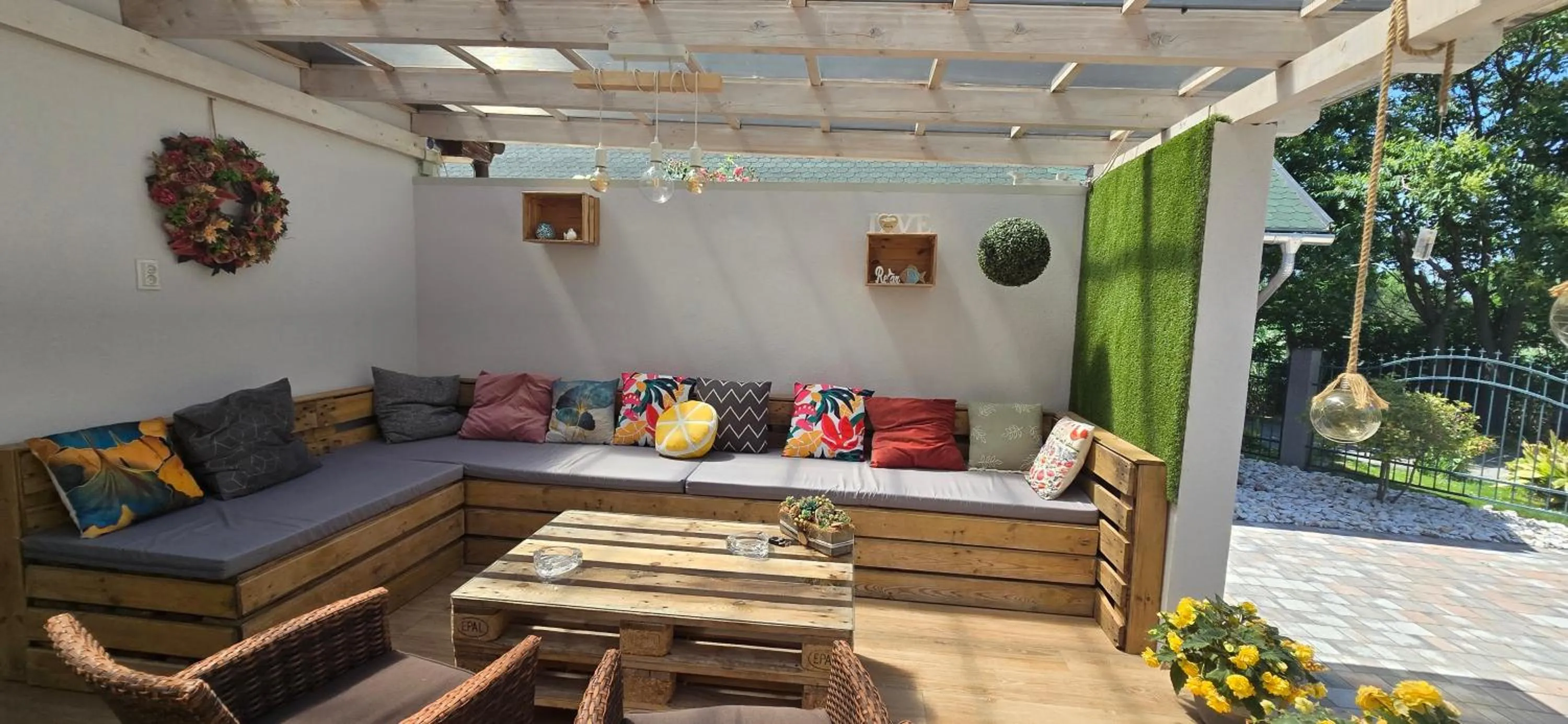 Property building in Anna-Lak