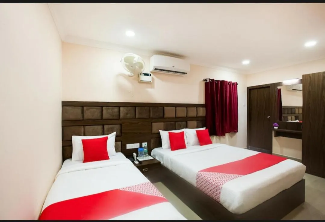 Photo of the whole room in Hotel Park Tower