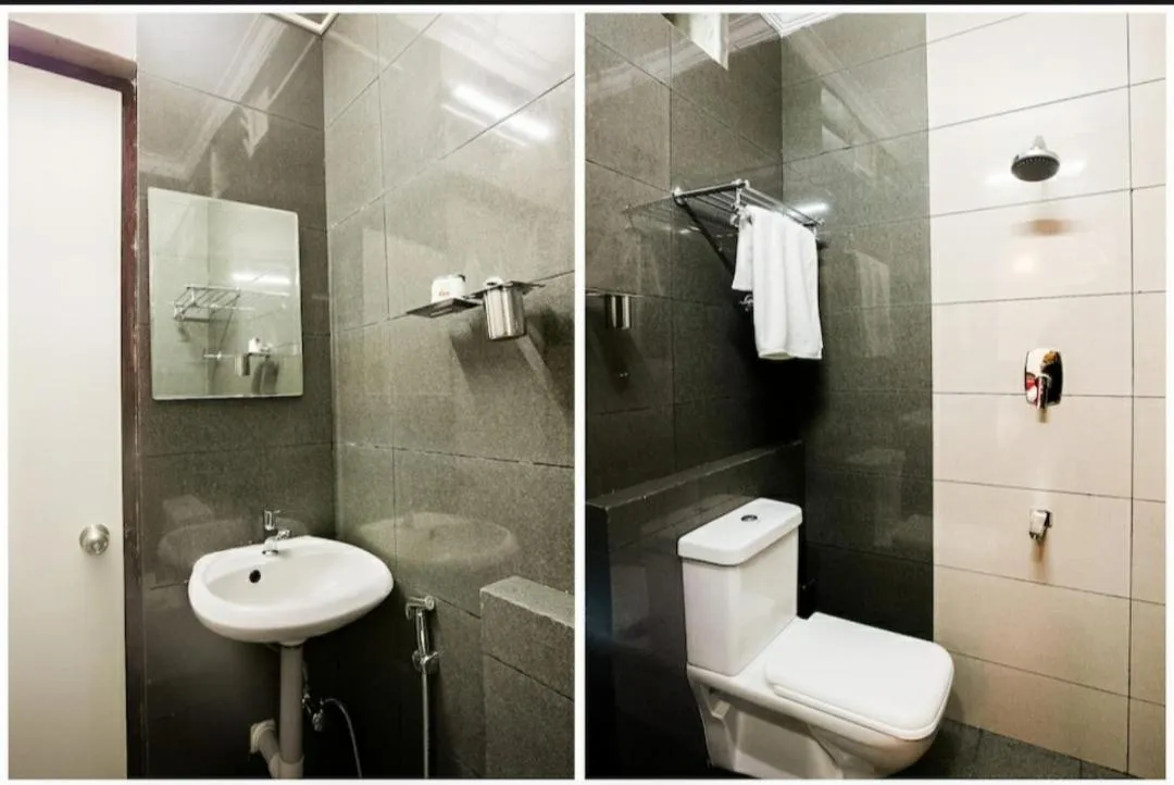 Bathroom in Hotel Park Tower