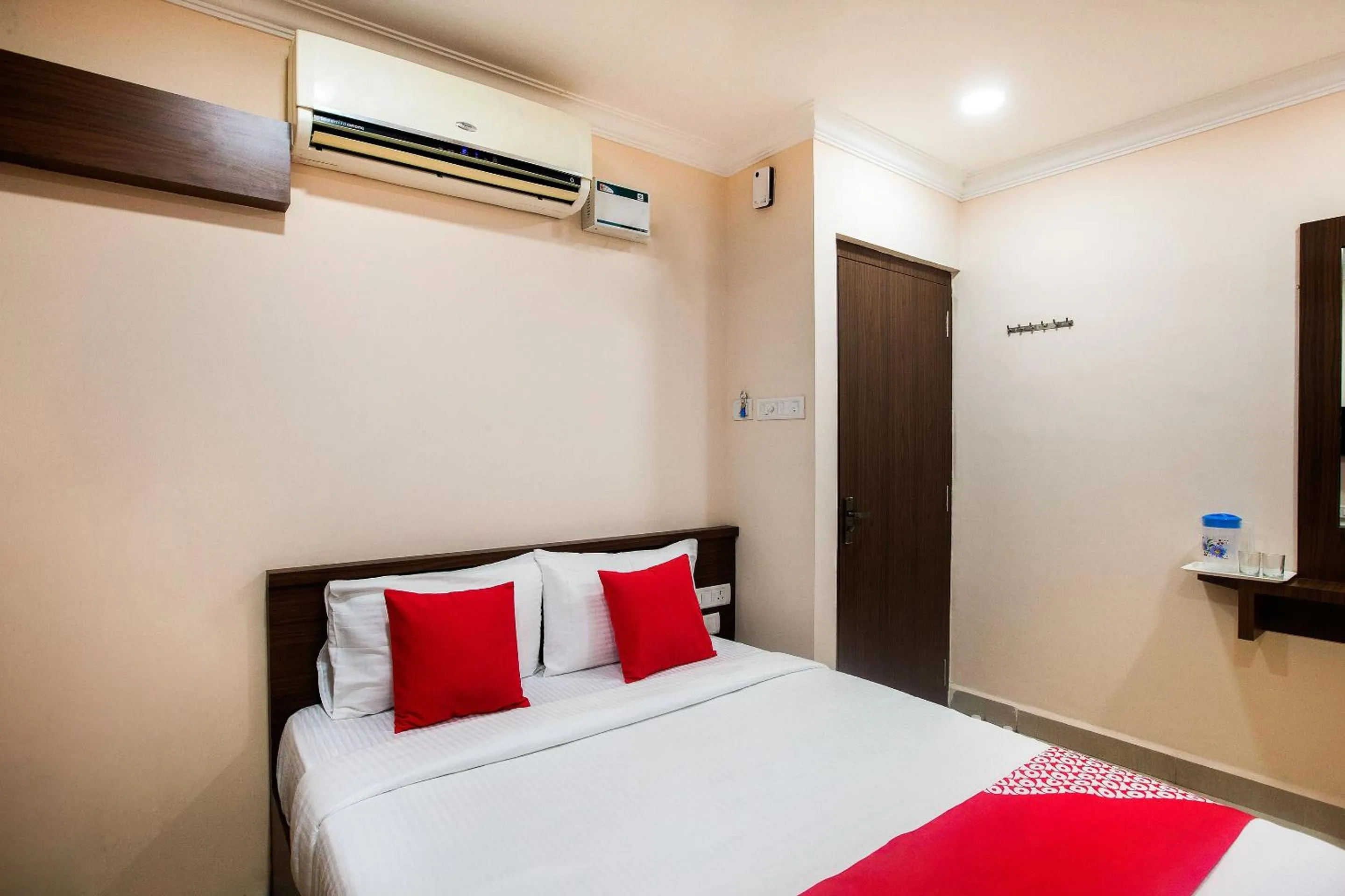 Bedroom in Hotel Park Tower