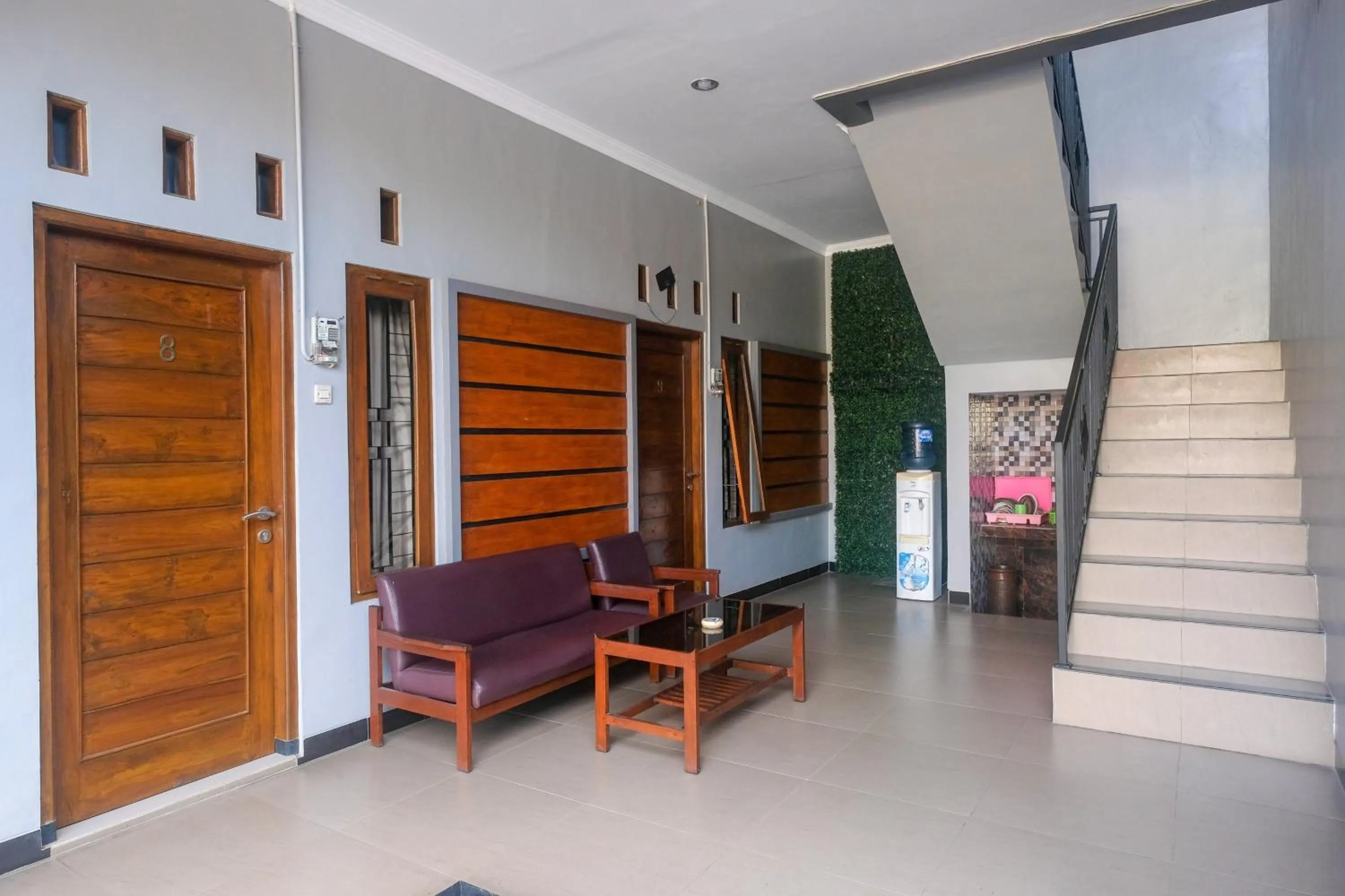 Seating area in Al Abror Homestay Mandala Krida Mitra RedDoorz