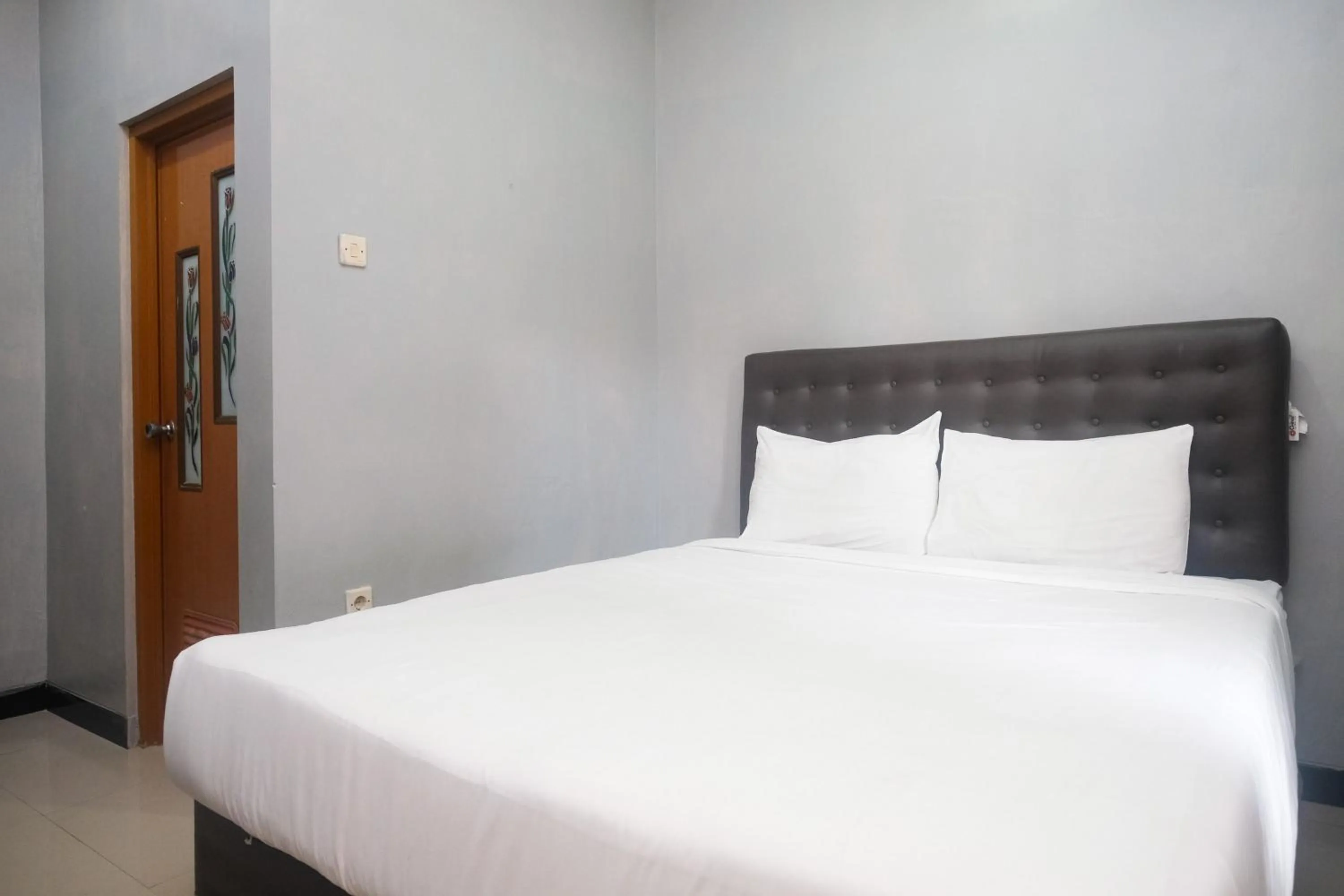 Bedroom, Bed in Al Abror Homestay Mandala Krida Mitra RedDoorz