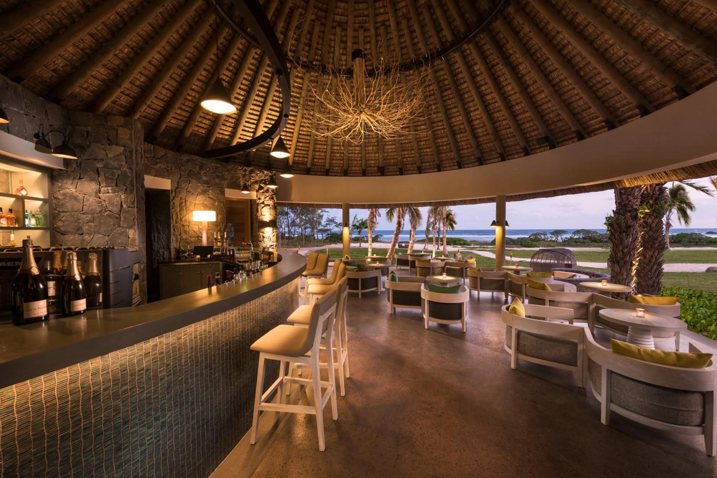 Restaurant/places to eat in Anantara Iko Mauritius Resort & Villas