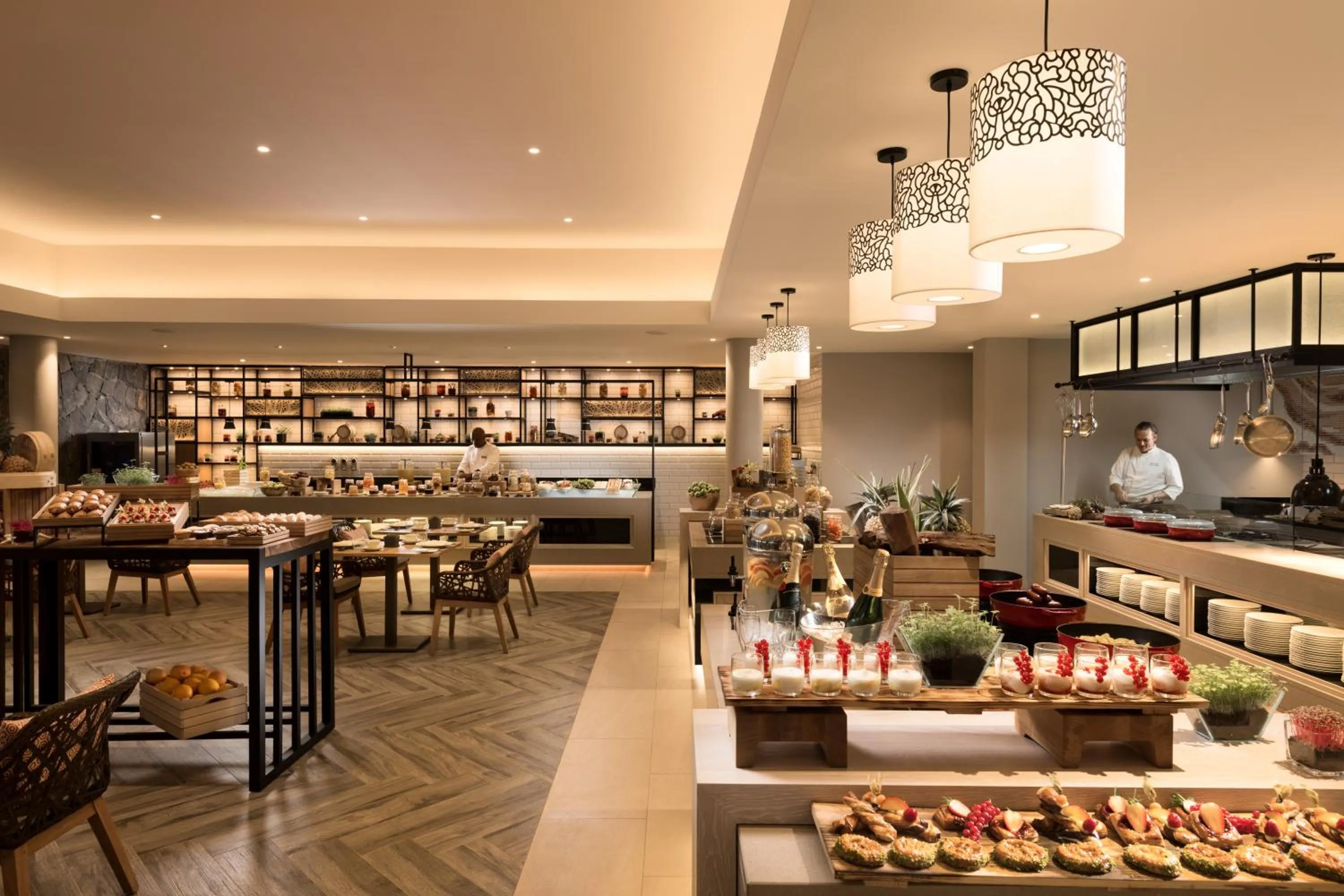 Restaurant/places to eat in Anantara Iko Mauritius Resort & Villas