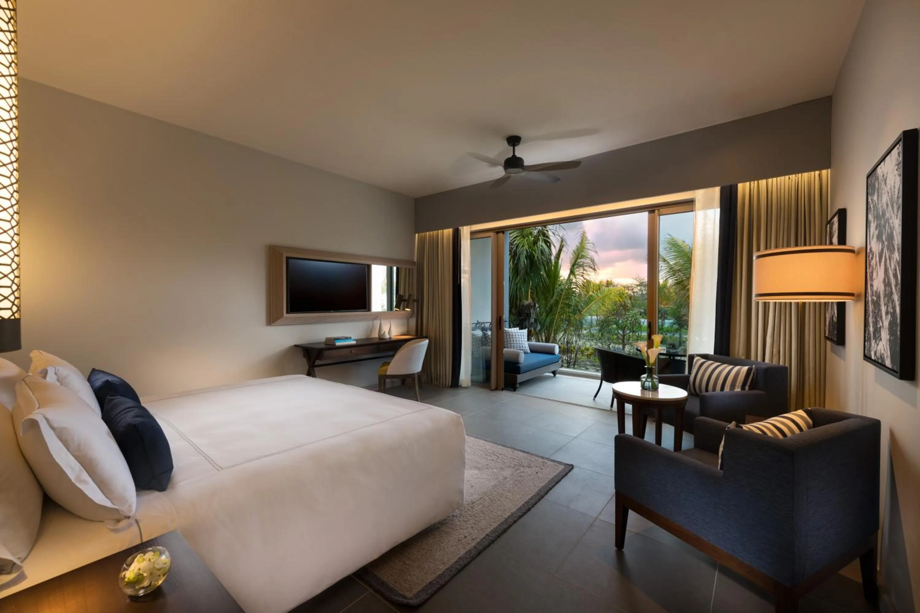 Photo of the whole room, Bed in Anantara Iko Mauritius Resort & Villas