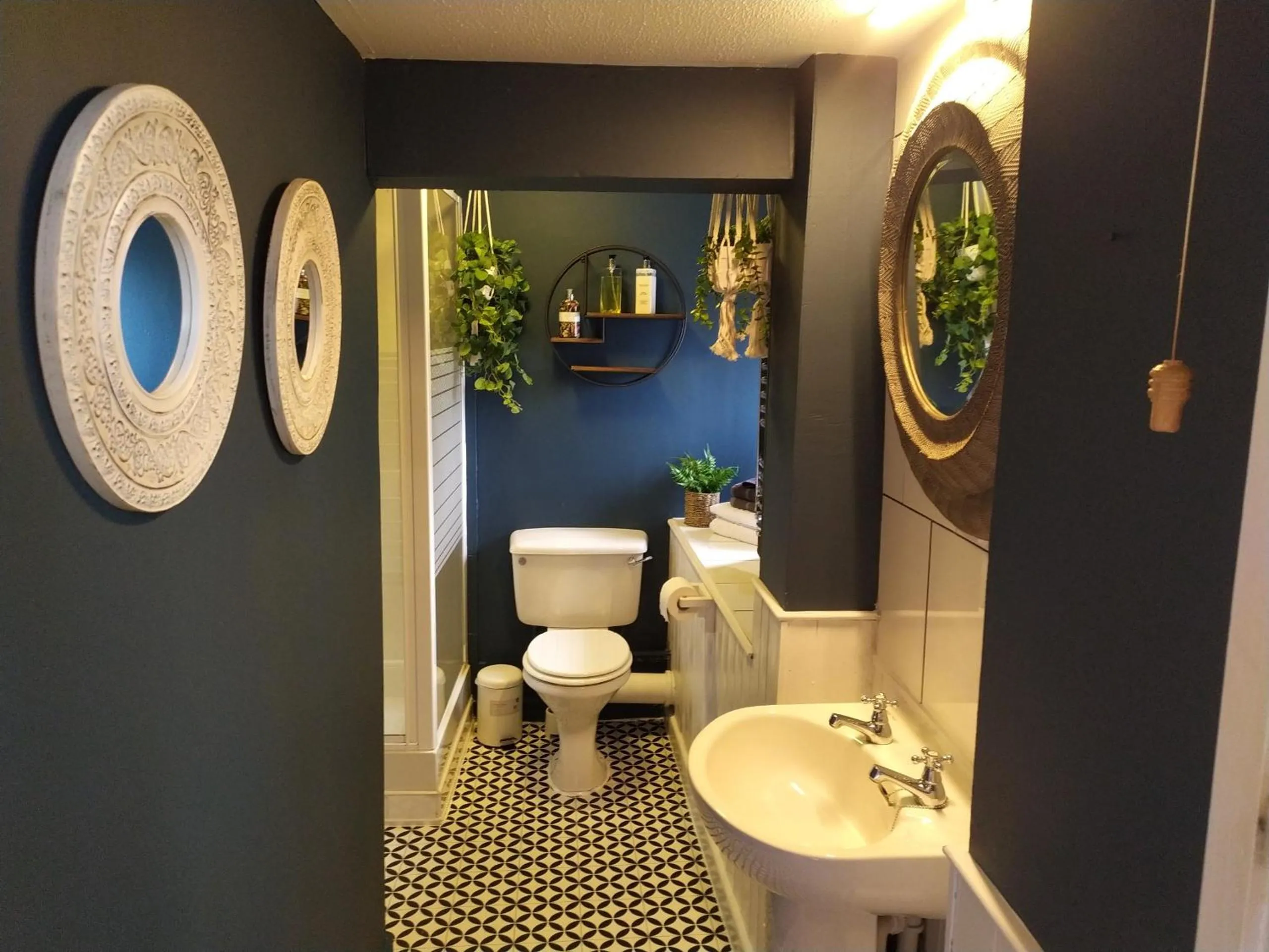 Bathroom in Chestnut Bed and Breakfast