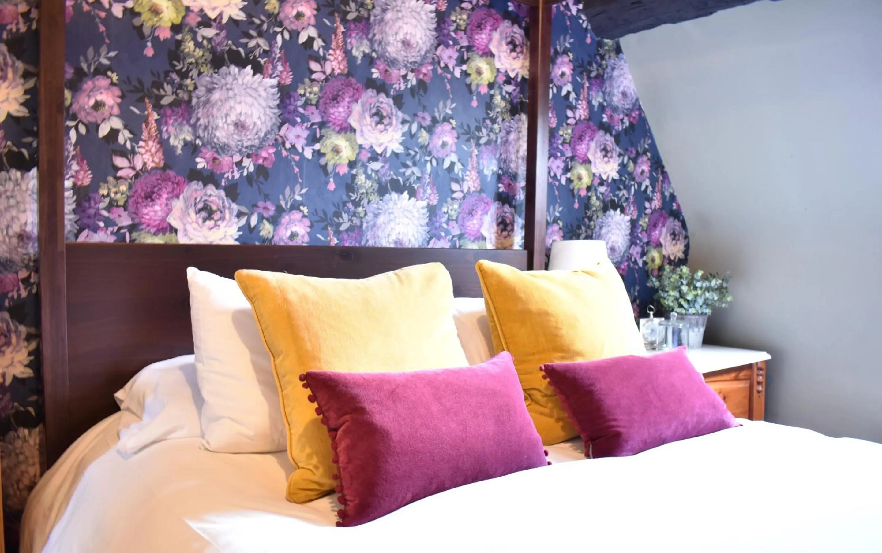 Bedroom, Bed in Chestnut Bed and Breakfast