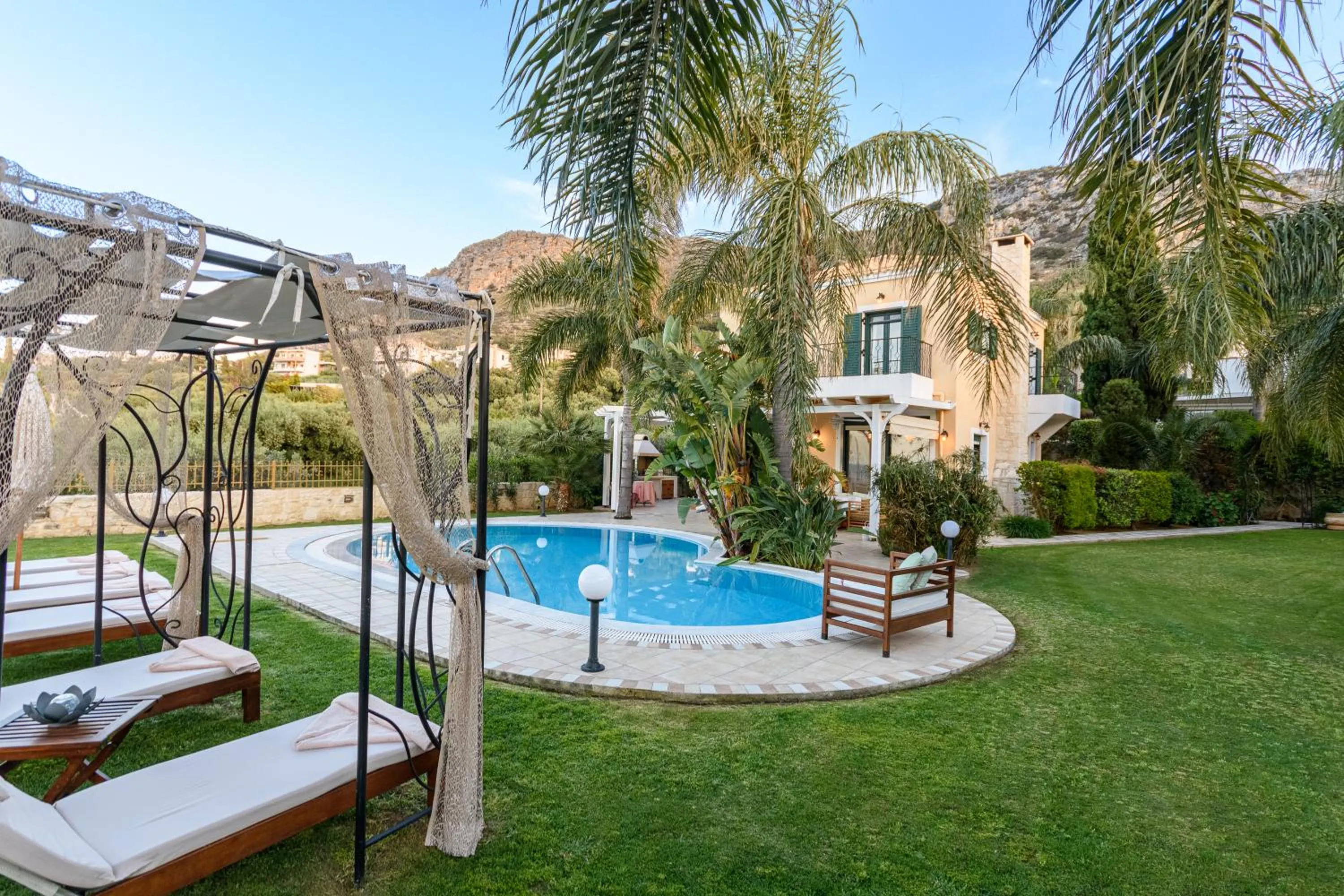 Swimming pool in Pandora Villas