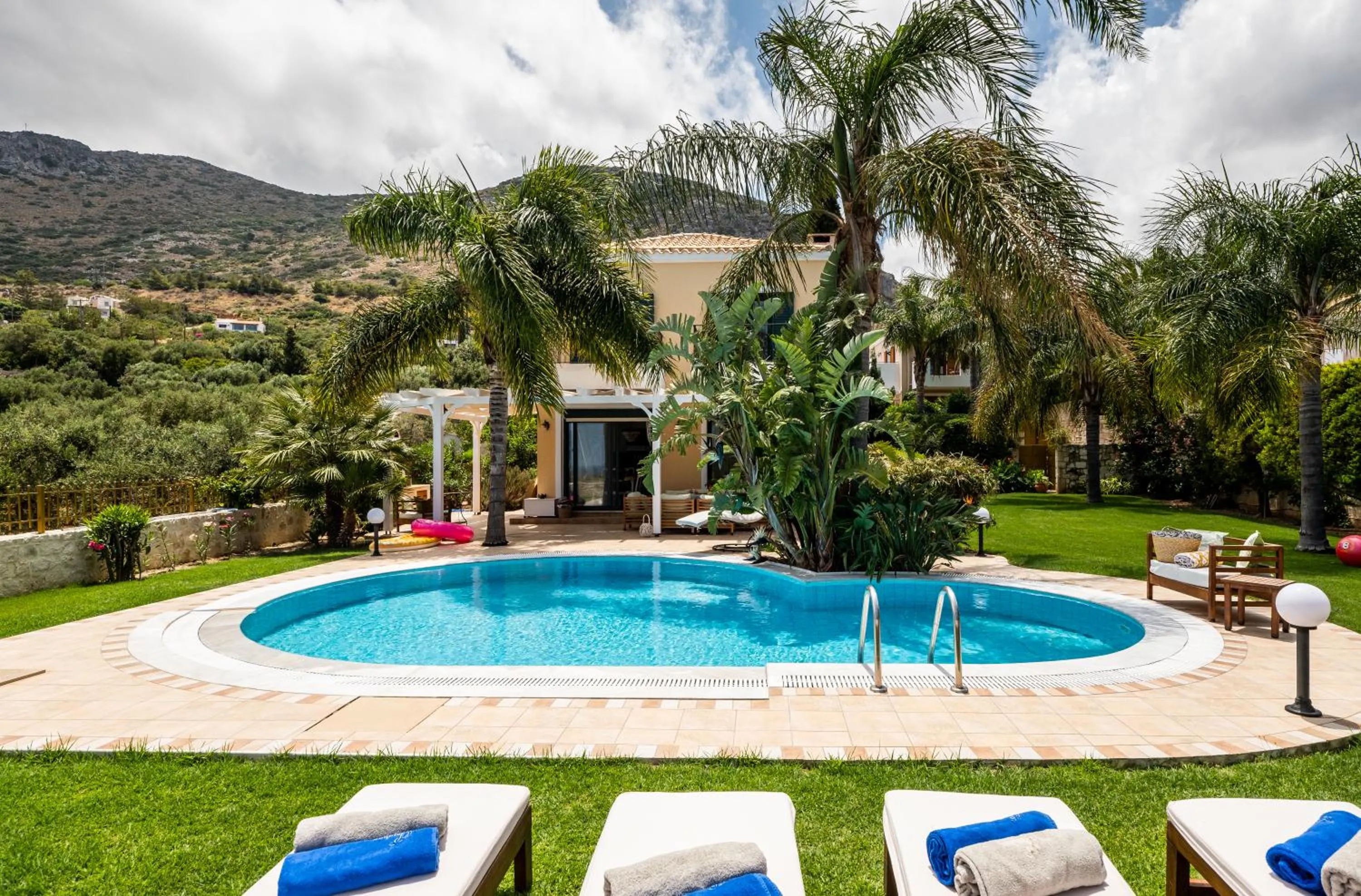 Property building in Pandora Villas