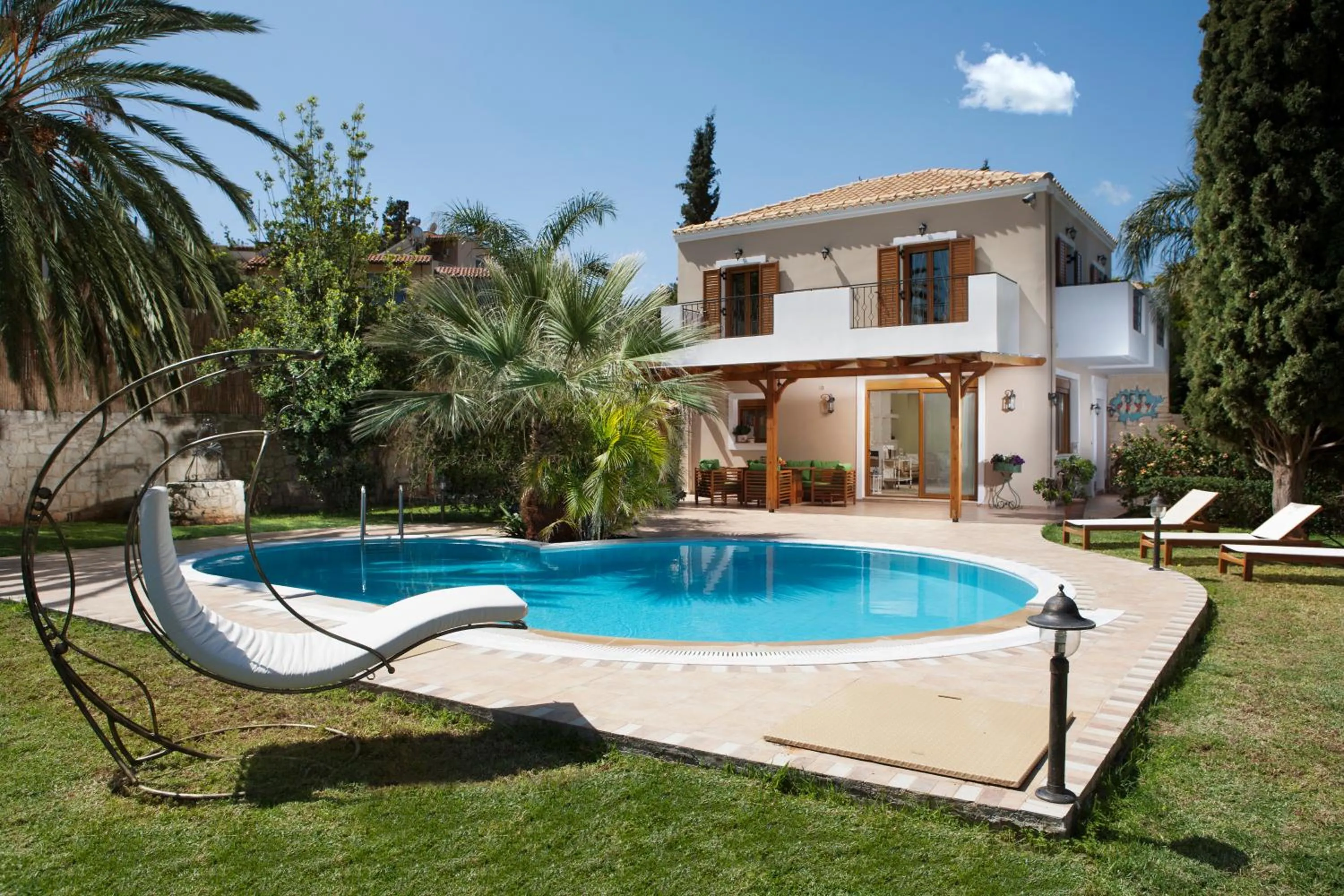 Garden in Pandora Villas