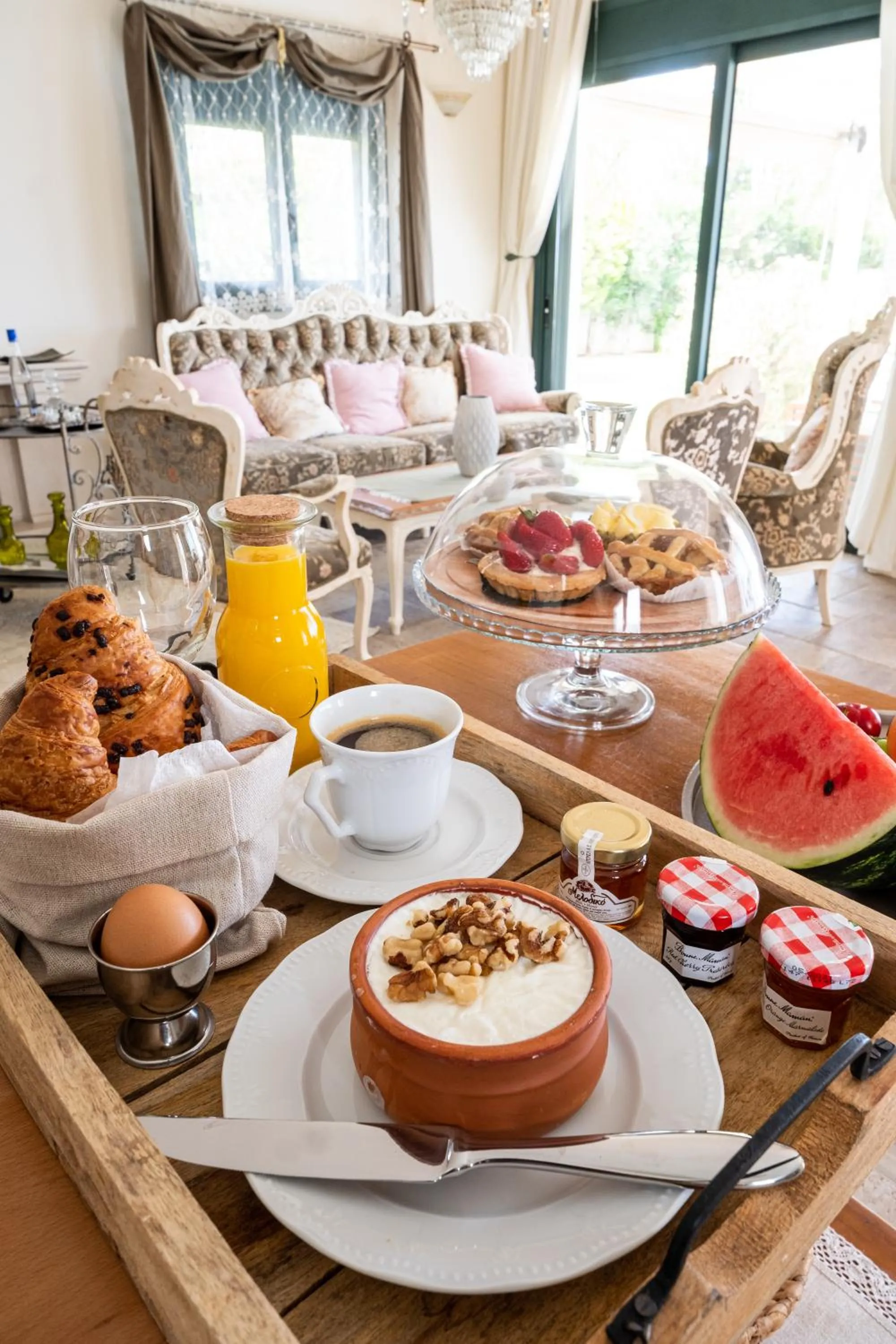 Food in Pandora Villas