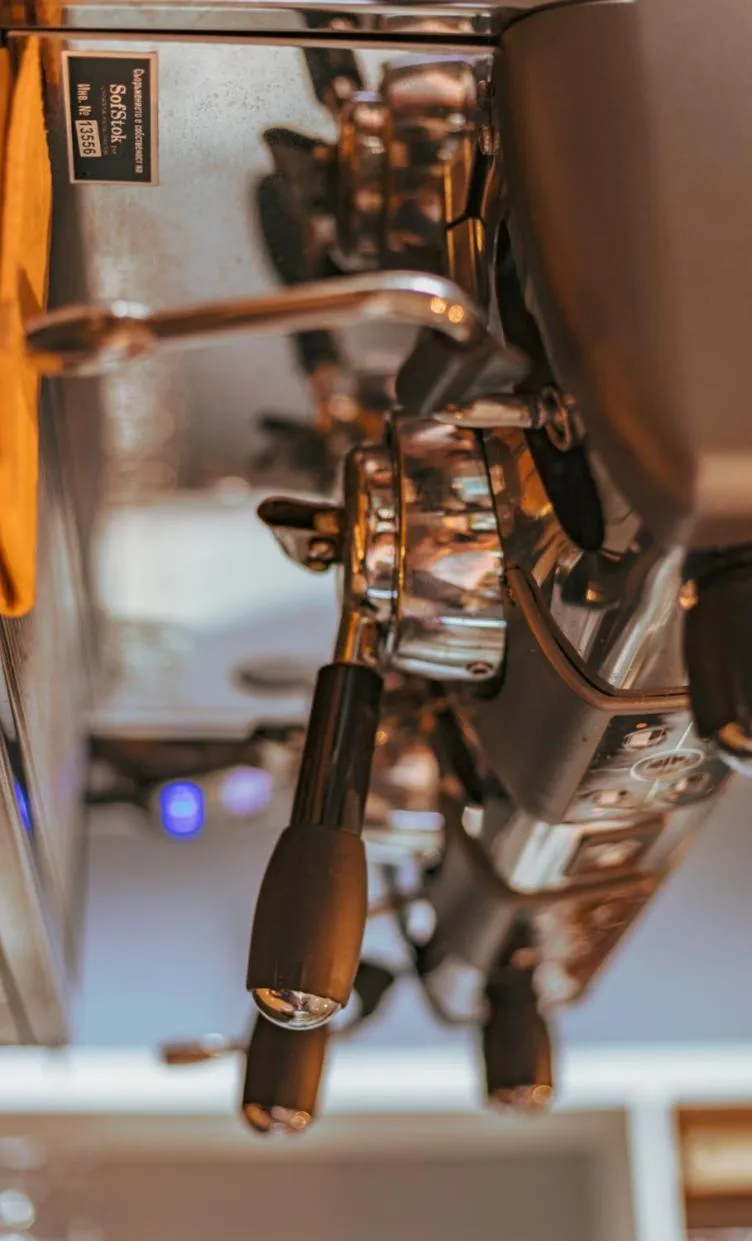 A&M Hotel with free parking