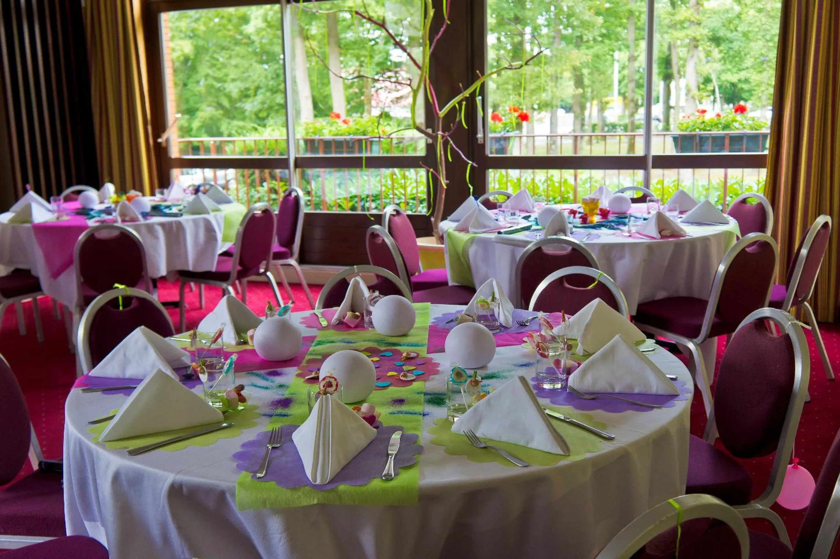 Restaurant/places to eat in Le Grand Monarque