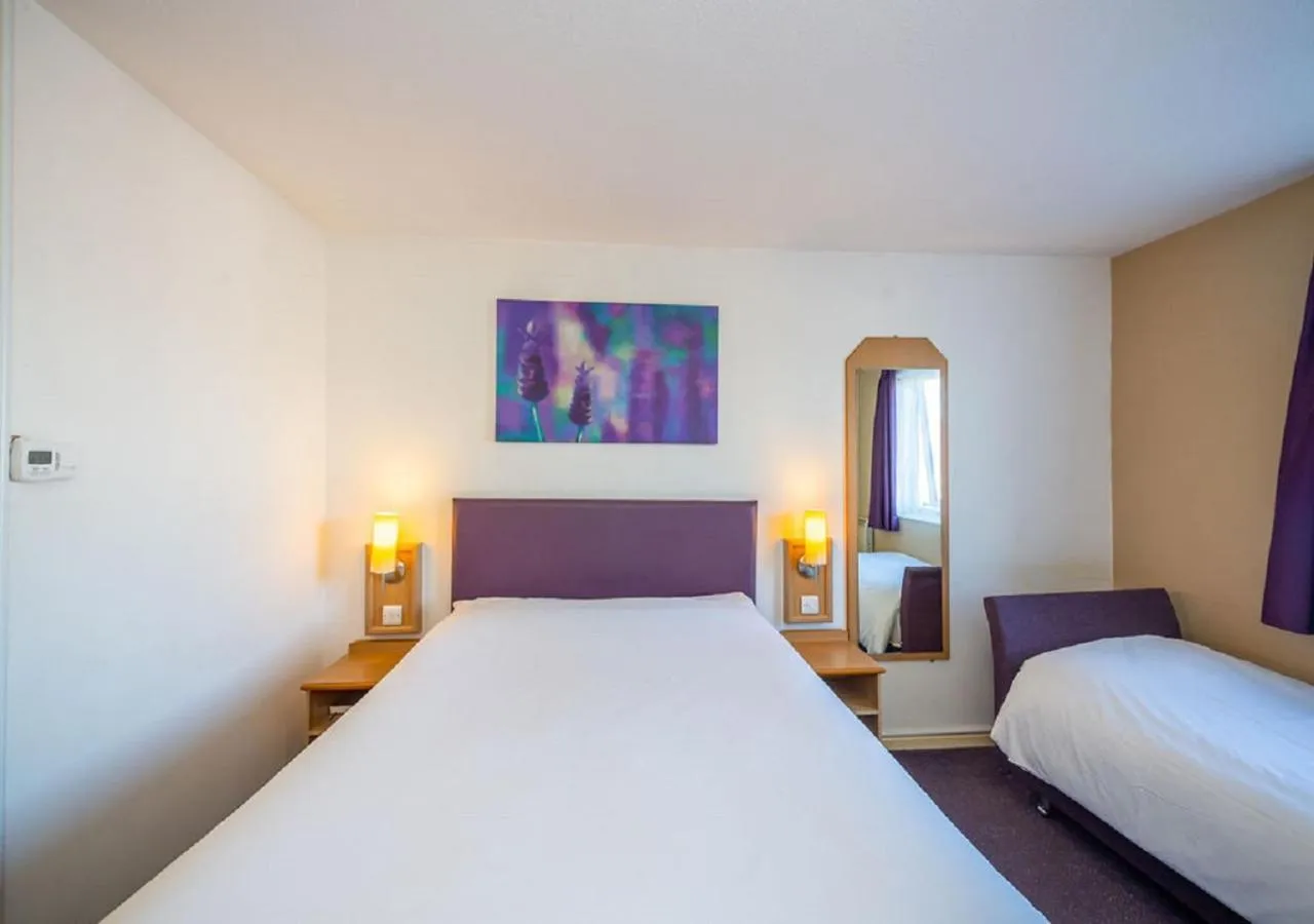 Bed in Stables Inn, Aintree