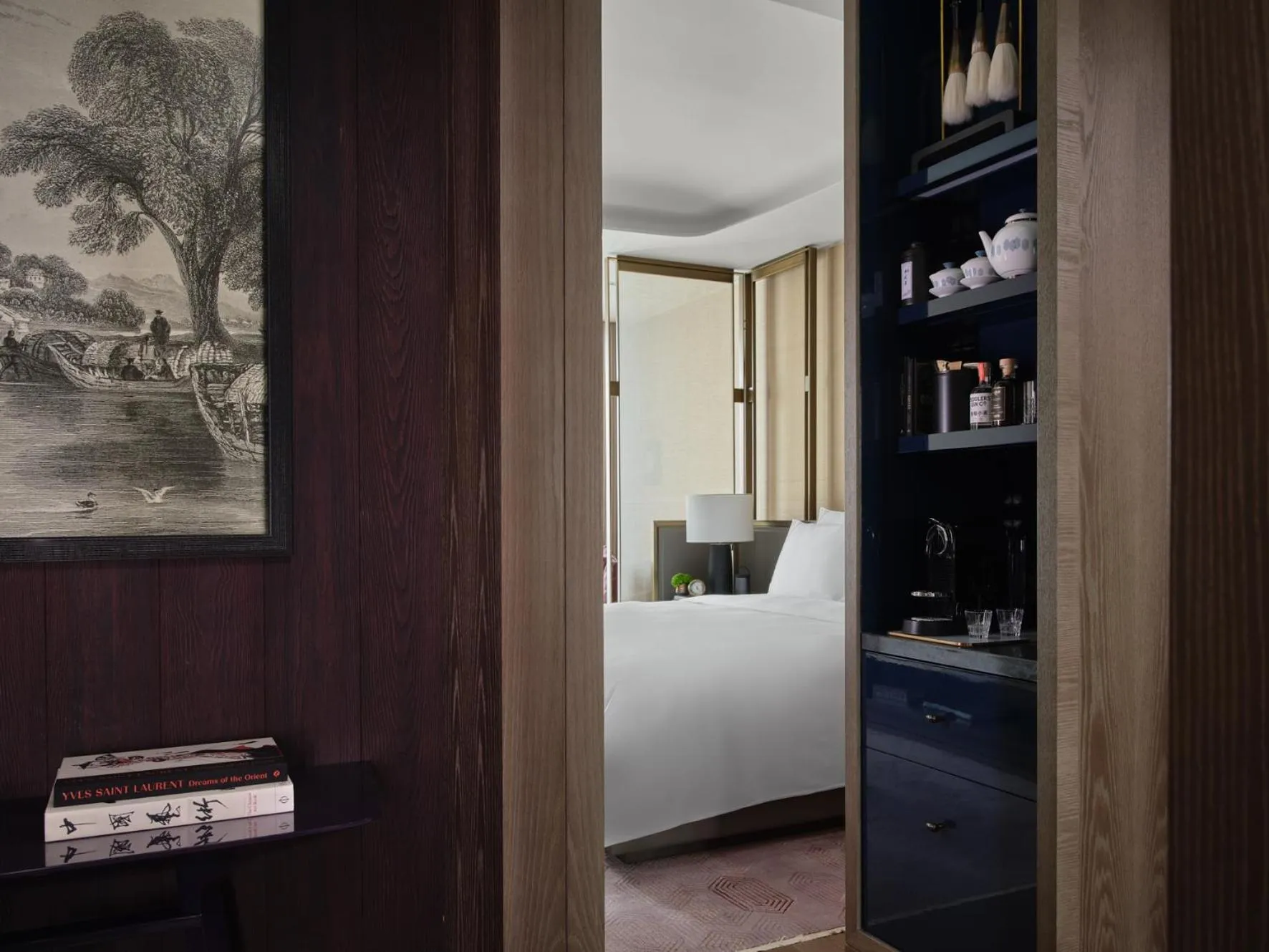 minibar, Bed in Rosewood Guangzhou