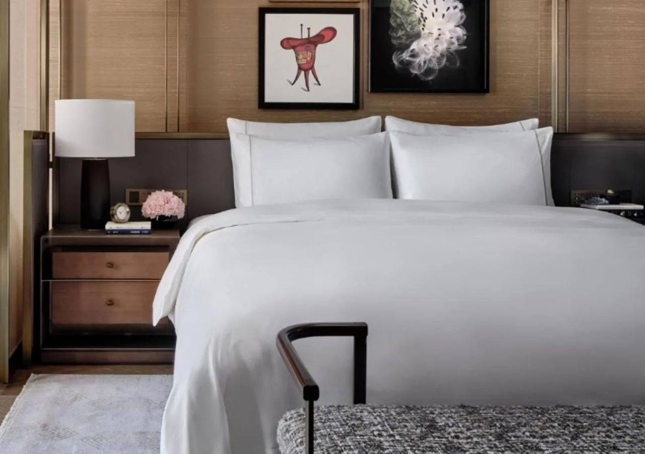 Bedroom, Bed in Rosewood Guangzhou