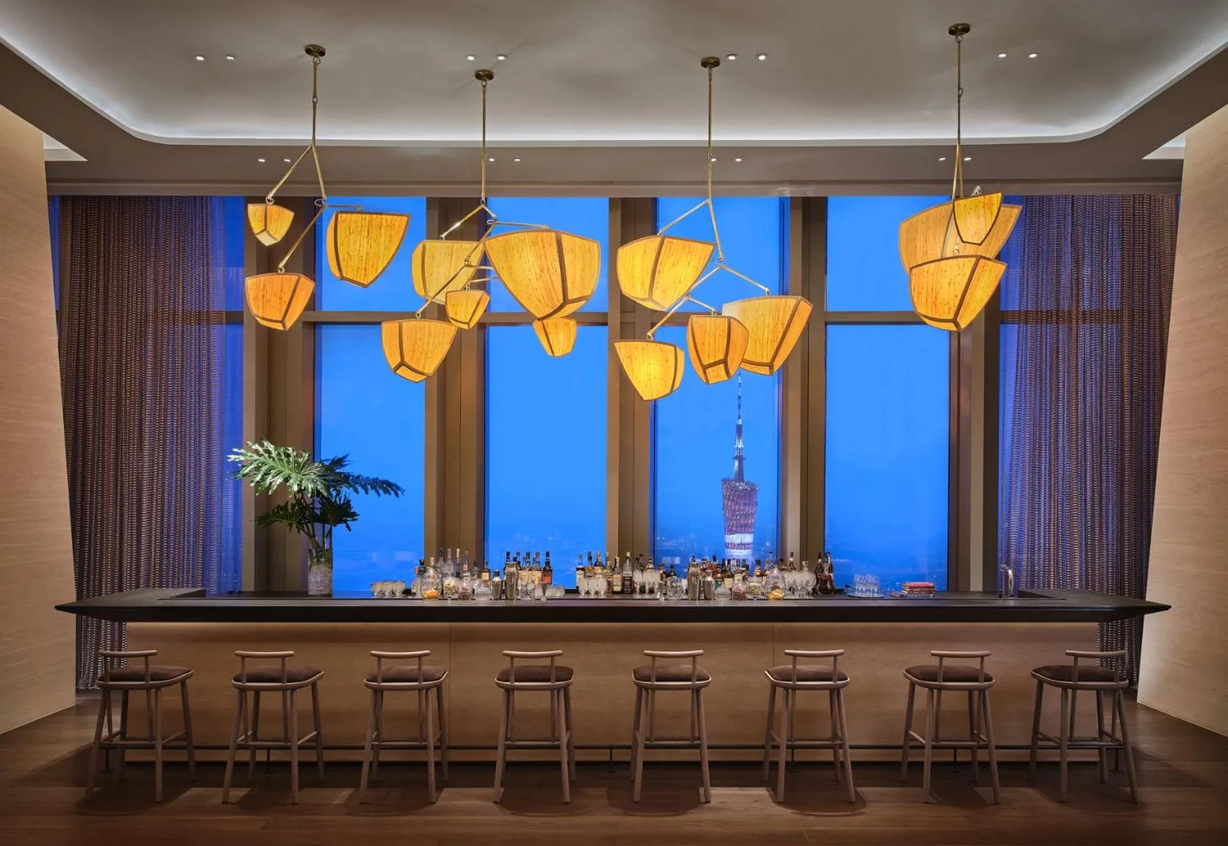 Restaurant/places to eat in Rosewood Guangzhou