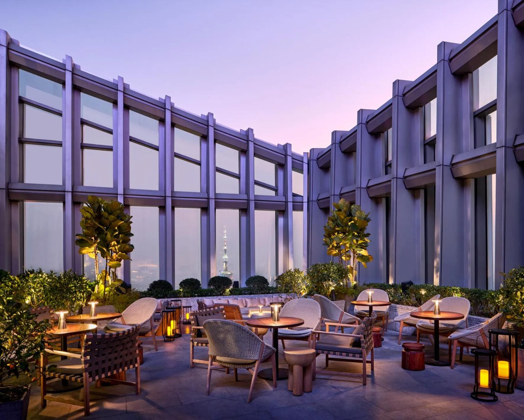 Restaurant/places to eat in Rosewood Guangzhou