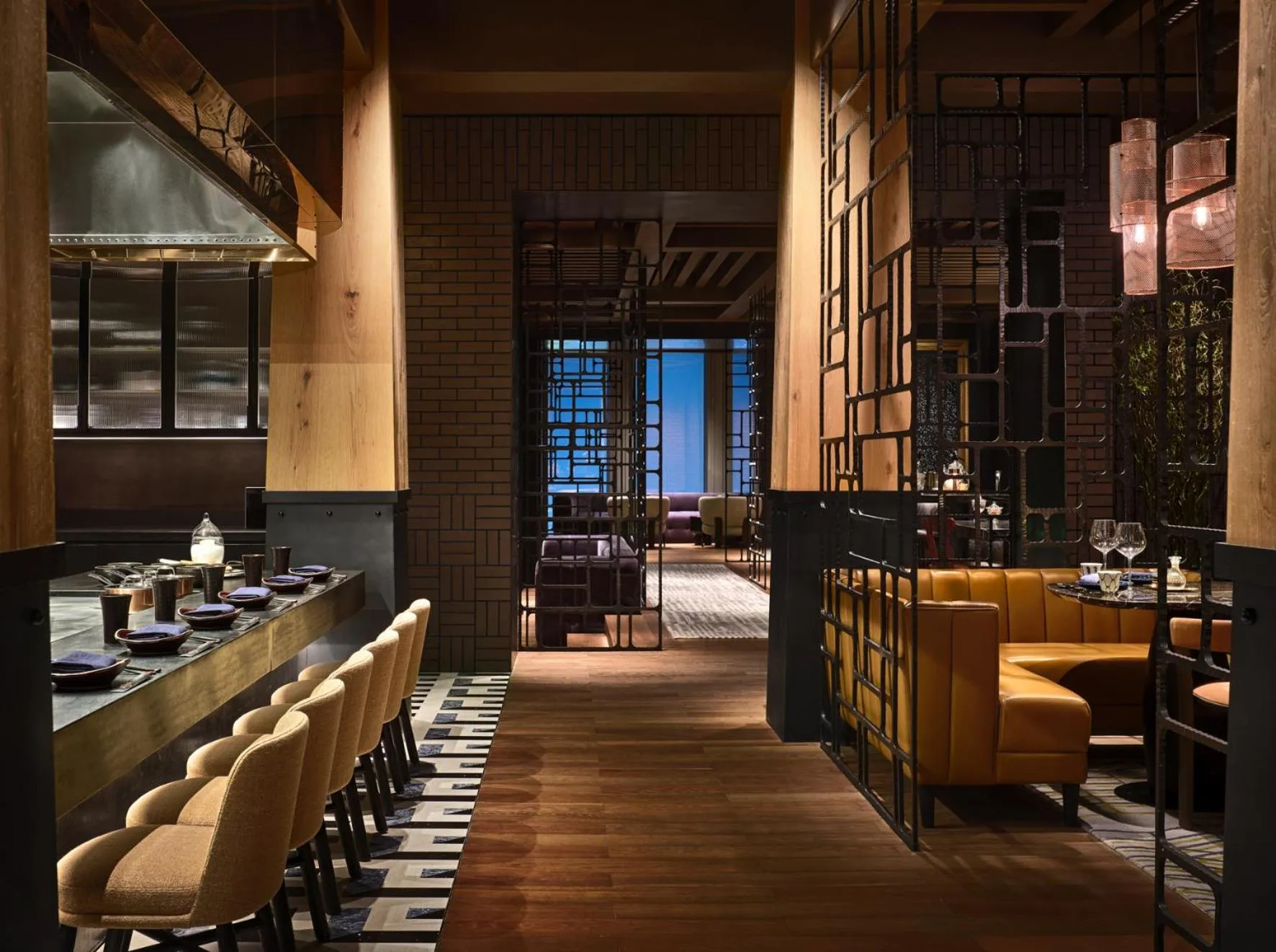 Restaurant/places to eat in Rosewood Guangzhou