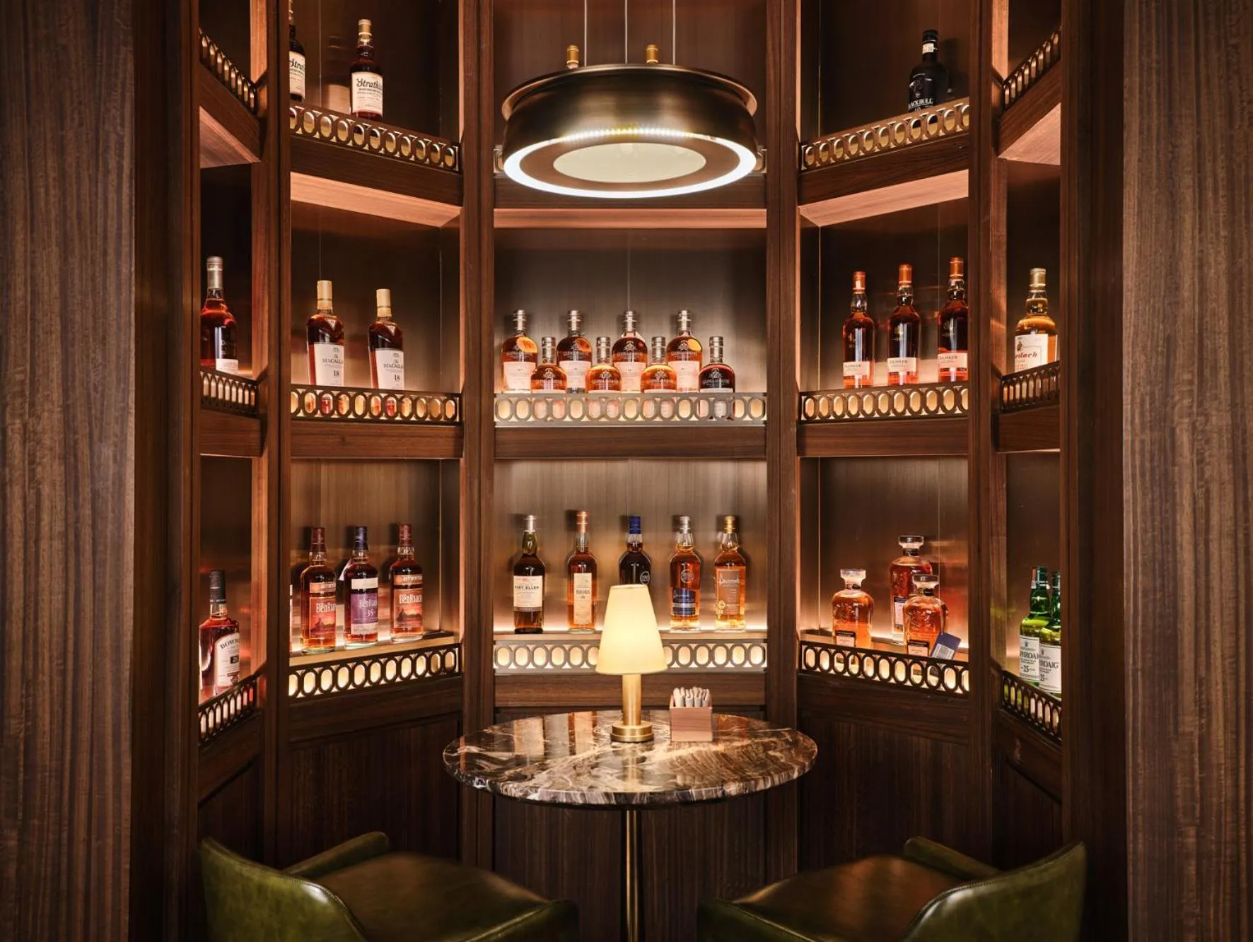 Restaurant/places to eat in Rosewood Guangzhou